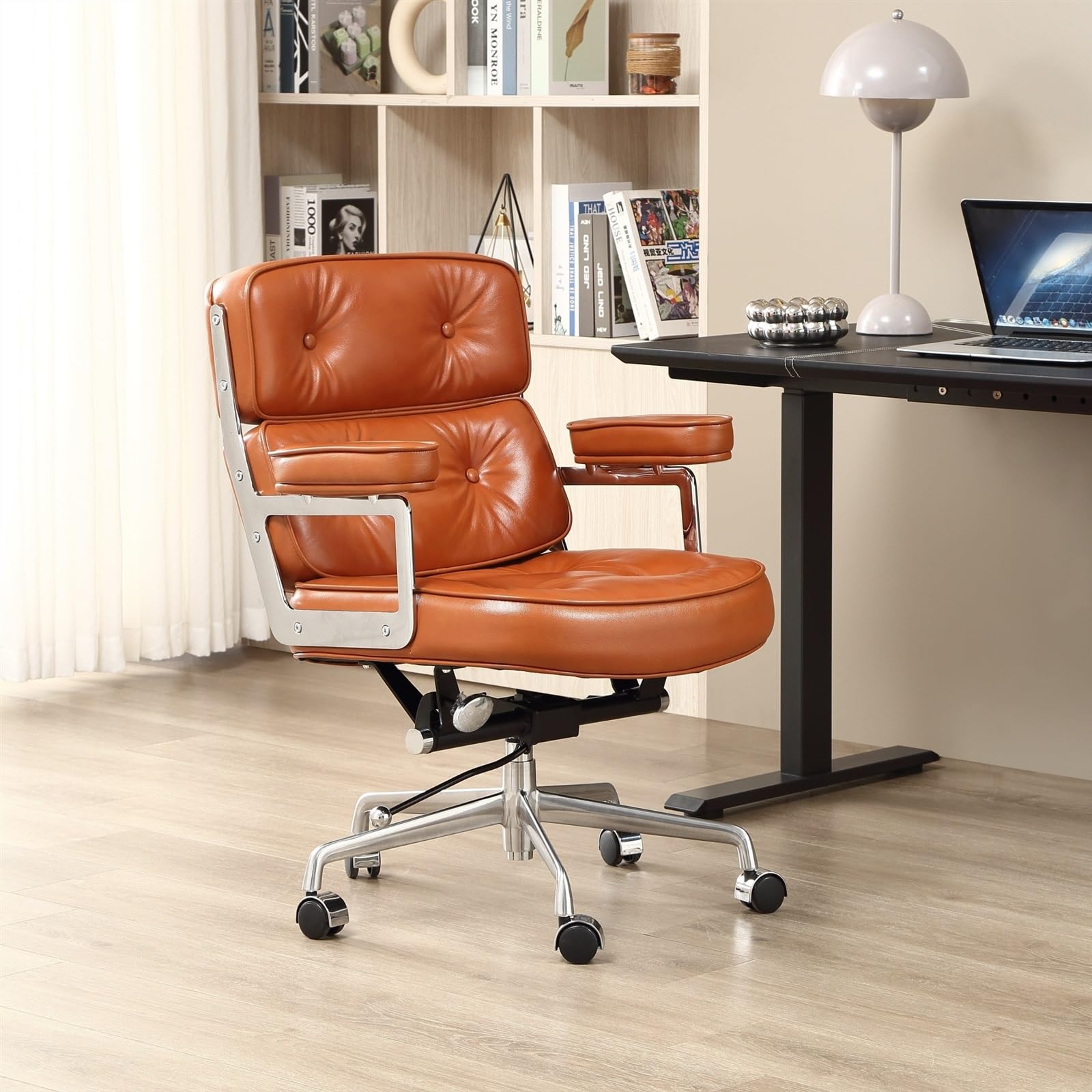 Sedia da Ufficio Sedia da scrivania in Pelle PU con Schienale Medio, Sedia operativa da Ufficio con braccioli, Sedia Regolabile con Ruote Sedia Comoda per Computer(Orange)
