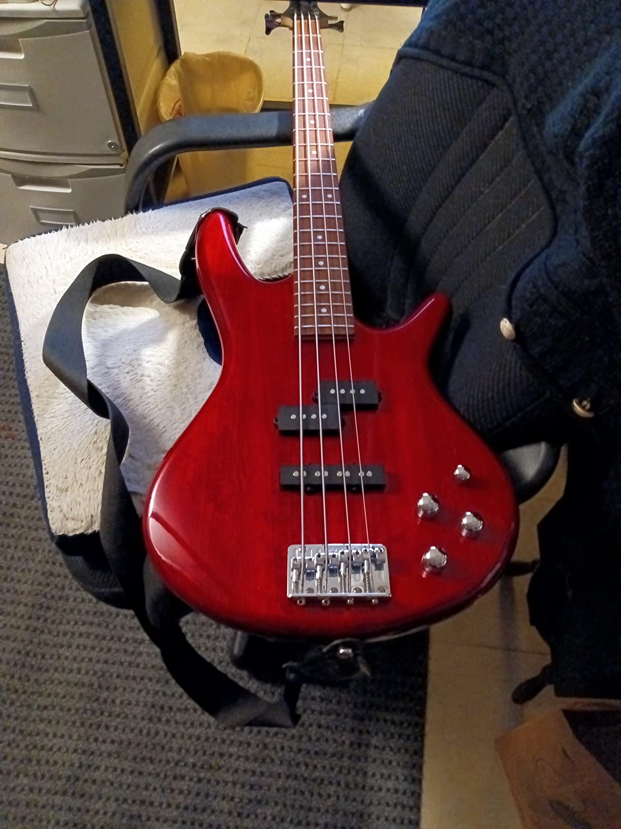 38/mo Finance Ibanez GSR 4 String Bass Guitar, Right Handed