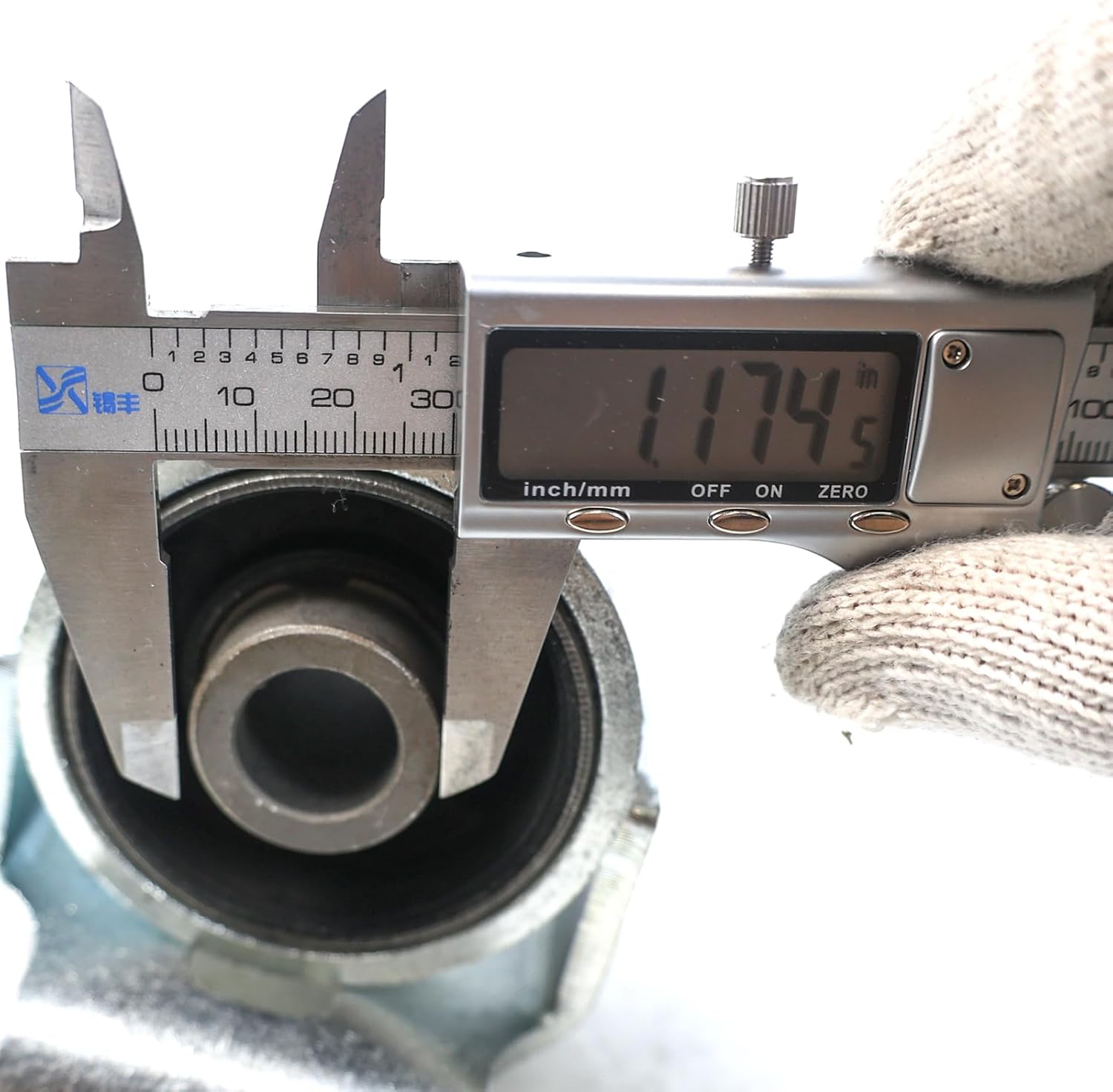 Insulator Torque Transmission Mount 41260-26620-71 fits for Toyota Forklift 8FD10-30 8FG10-30 8FDU15-32 8FGU15-32