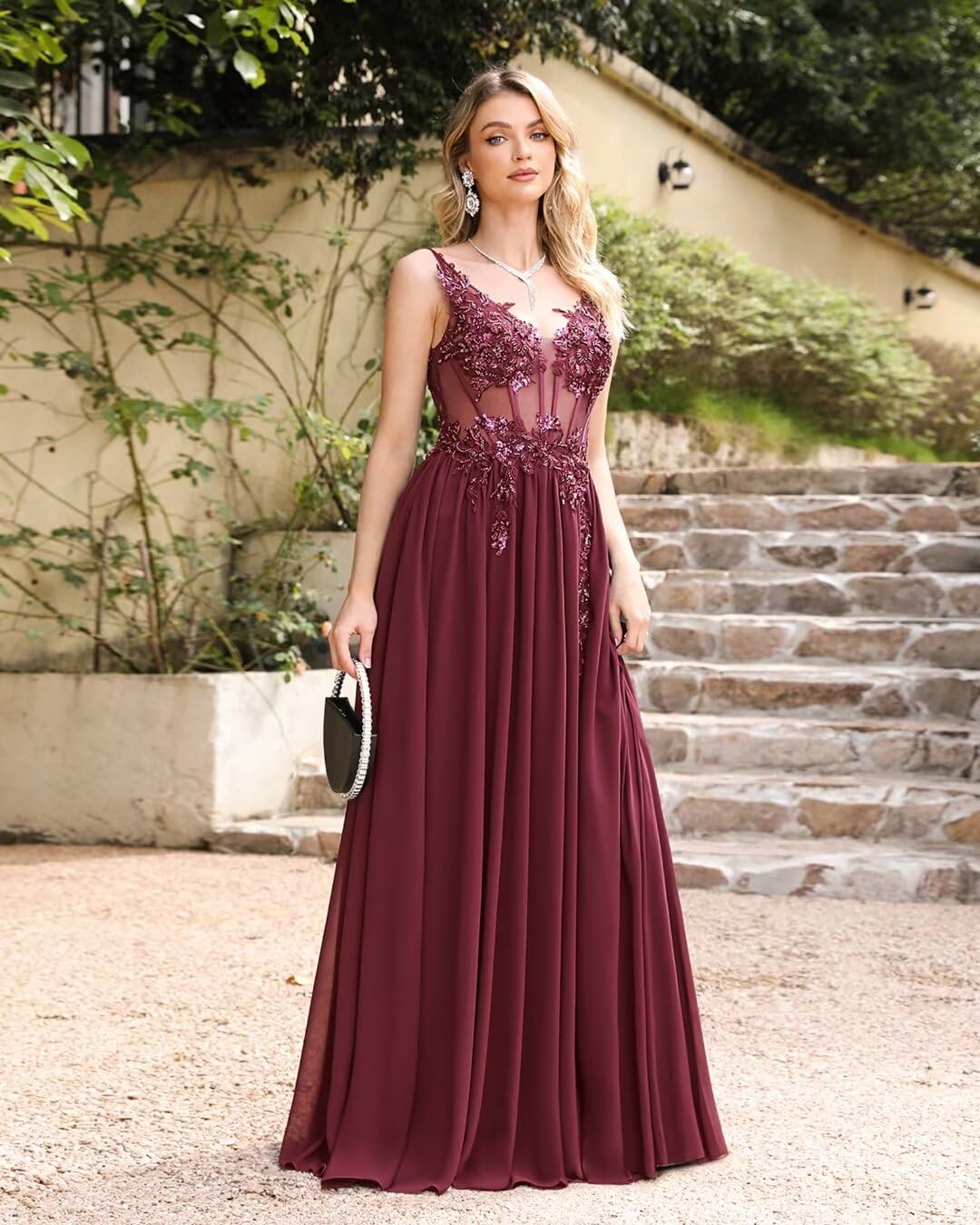 Misshow Luxuriöses Abendkleid für Zeremonie, lang, Pailletten, Perlen, mit Applikationen aus floralem Chiffon