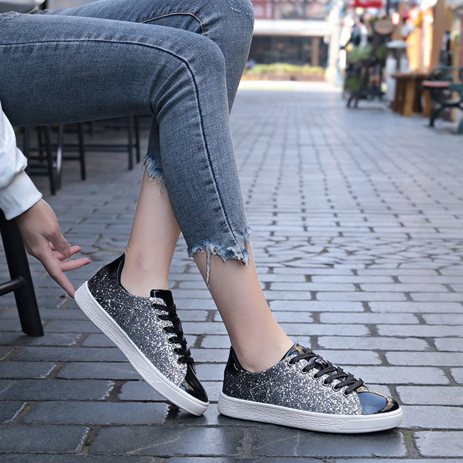 Sneaker da donna alla moda con paillettes glitterate, scarpe sportive piatte con brillantini, scarpe da festa, scarpe da corsa, scarpe da jogging con lacci, scarpe per il tempo libero