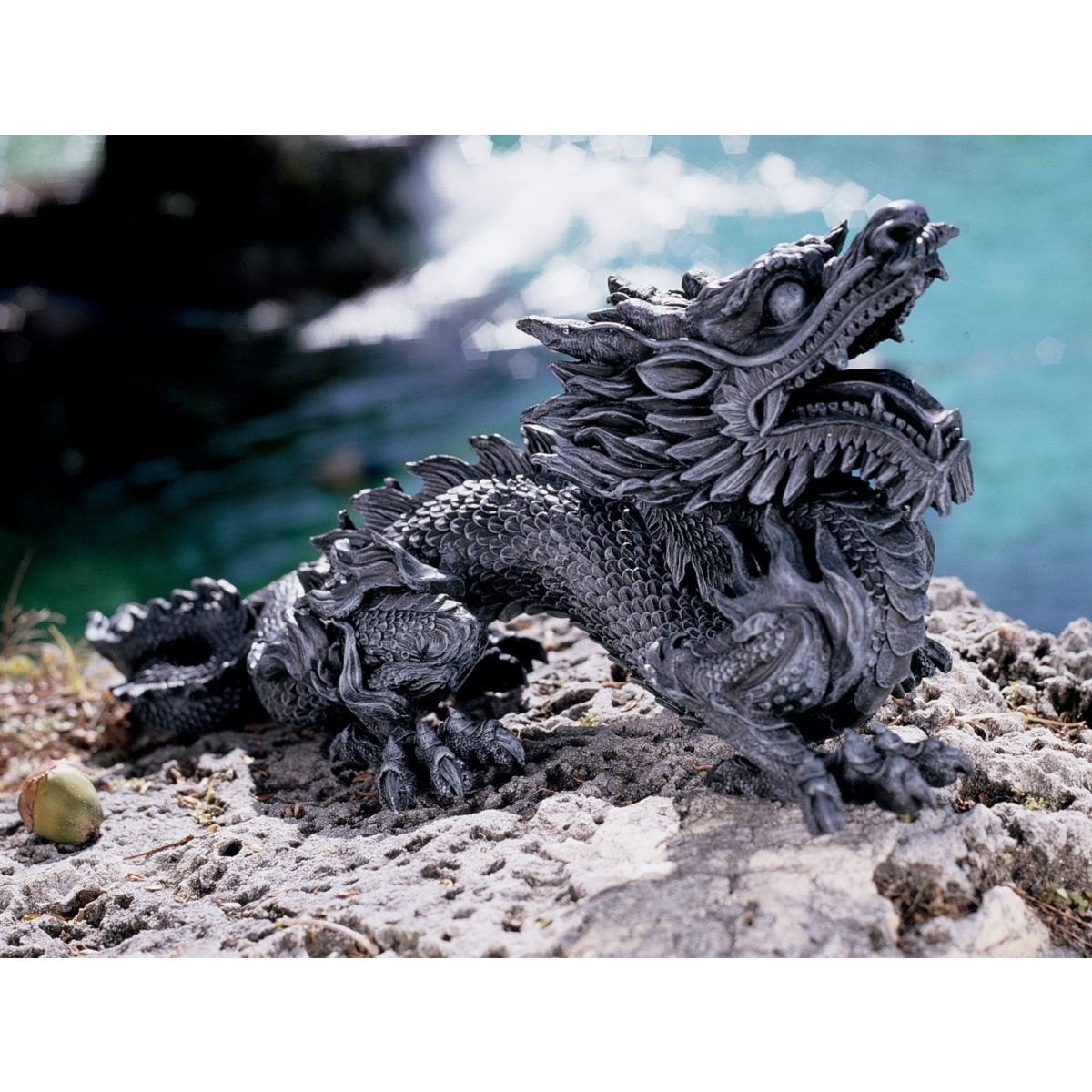 Amazon.com: Design Toscano Benevolent Dragon Asian Garden Statue