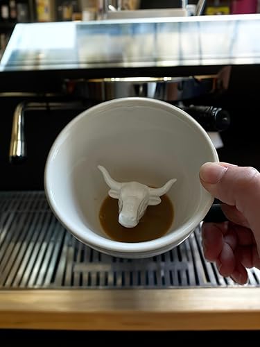 Miniatura 6 de Creature Cups BULL - Taza de cerámica (11 onzas, exterior marrón oliva mate)  Taza oculta en el interior de animales 3D  Regalo de cumpleaños,