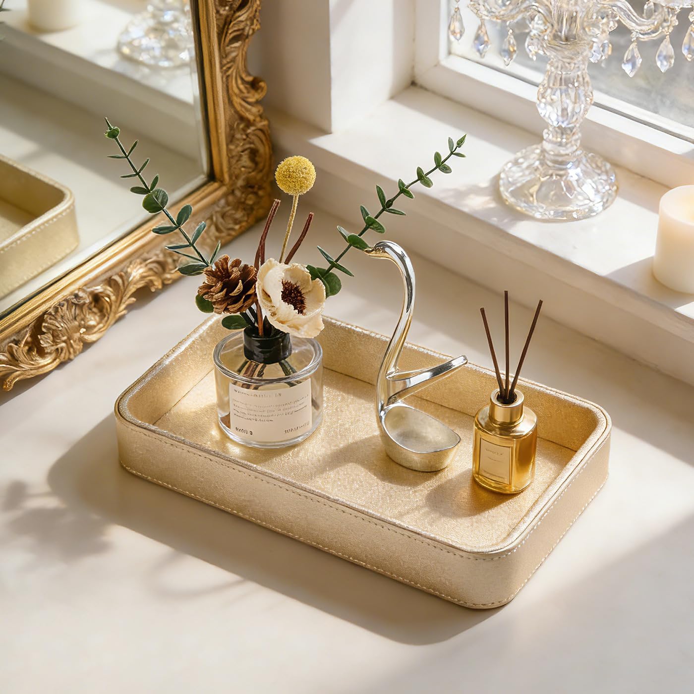 GORESE Badezimmer Tablett,Deko Tablett PU Leder Oval Badezimmer Deko Schlüsselschale,Sofatablett Dekoschale Tabletttisch Schmuckablage Dekoteller Ablageschale für Badezimmer,Schlafzimmer(Gold)