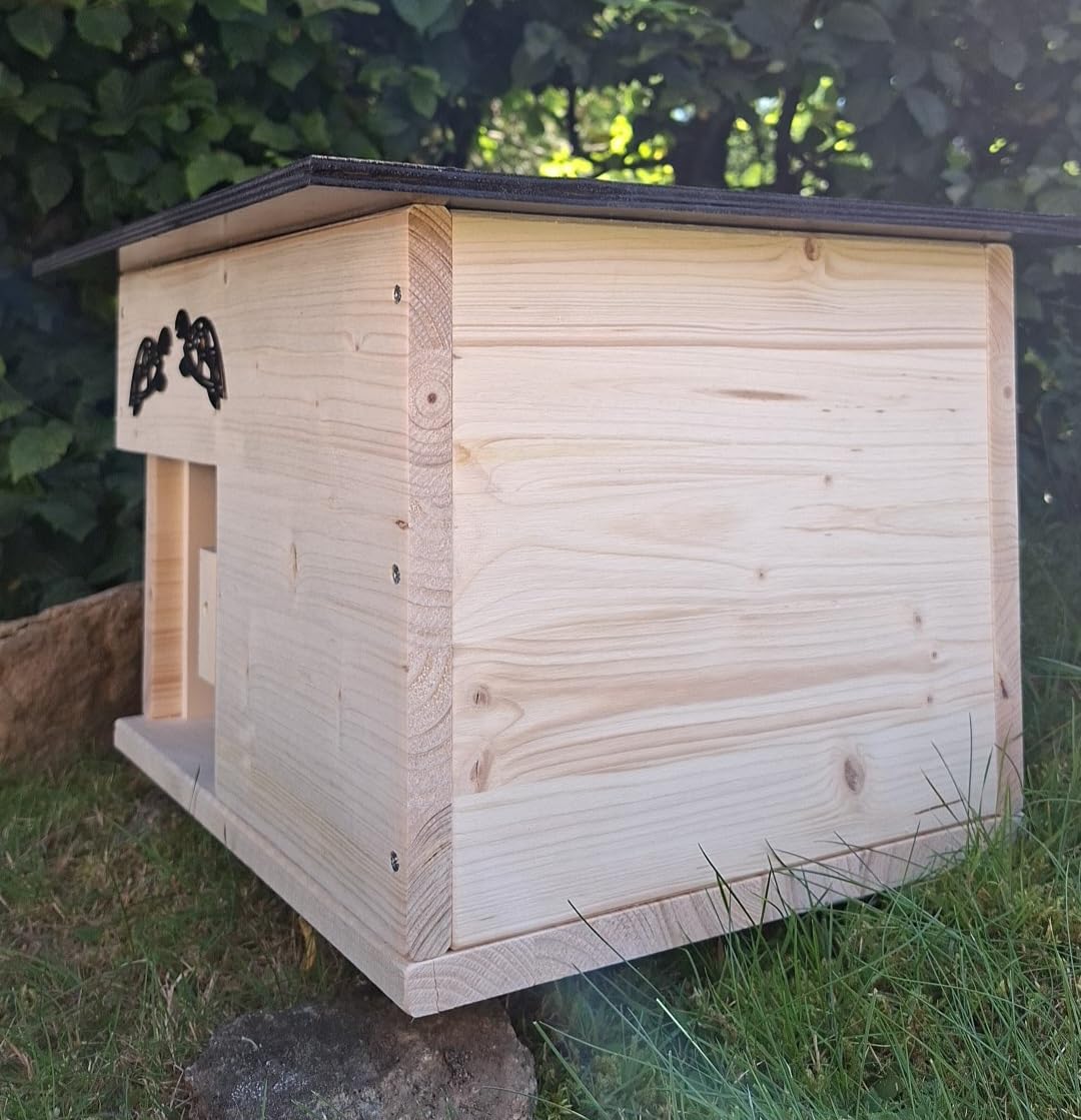 Schildkrötenhaus mit verschließbarem Eingang Boden und abnehmbares Dach aus 18mm starkem Fichtenvollholz 2X wetterfest imprägniert (SK01N)