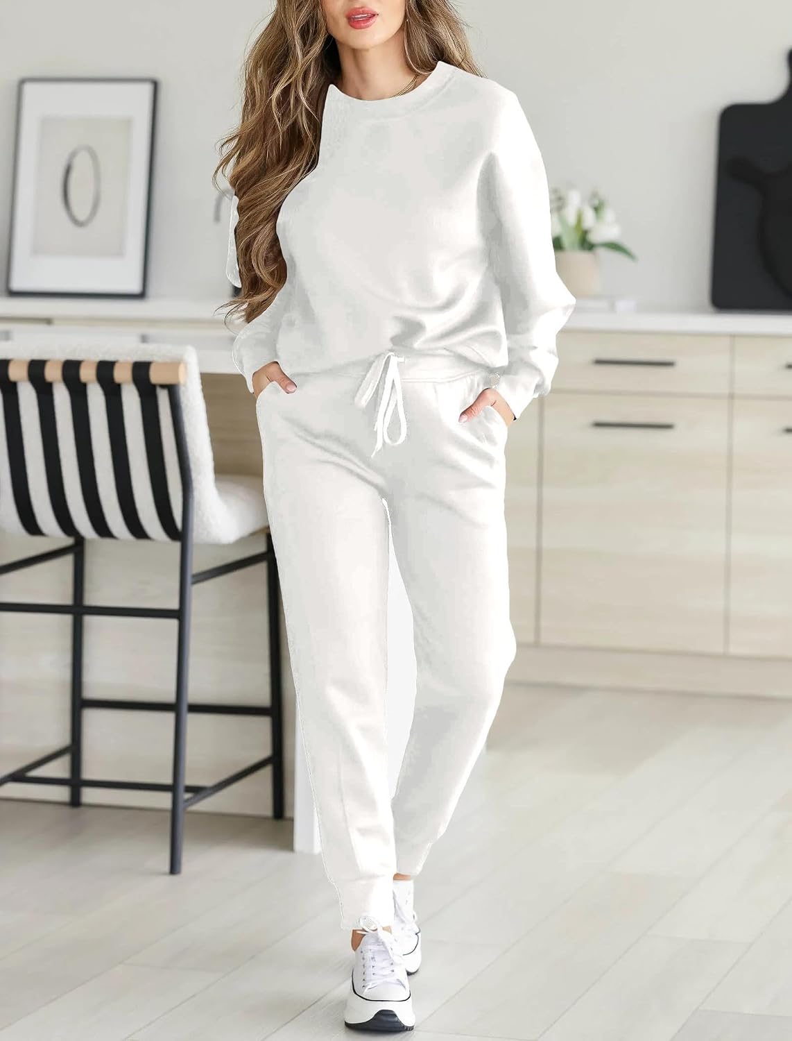 HBQ Sweatsuits For Women Sets 2 Piece Outfits Crewneck Sweatshirts Pullover Tops And Jogger Pants Tracksuits Lounge Set