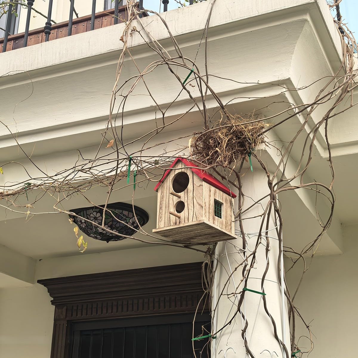 Casetta per Uccelli Giardino Casetta in Legno Impermeabile Facile Installazione Adatta a Pettirossi Passeri Uso Anno Intero Protegge Nidi da Pioggia Calore Pannello Rimovibile per