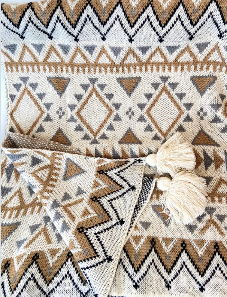 Balakaka Boho Bedspread 130 x 170 cm, Geometric Pattern Fringe Blanket