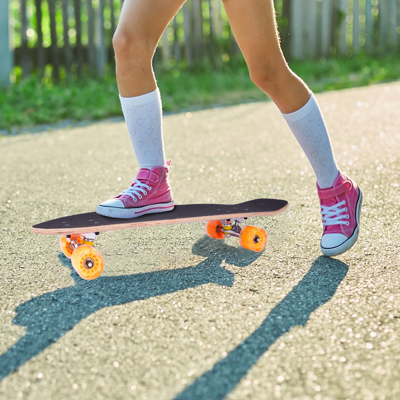 MalPlay Skateboard Holz Leuchtende LED-Räder Deck 71cm Funboard Holzboard Gummi ab 6 Jahren bis 100 kg
