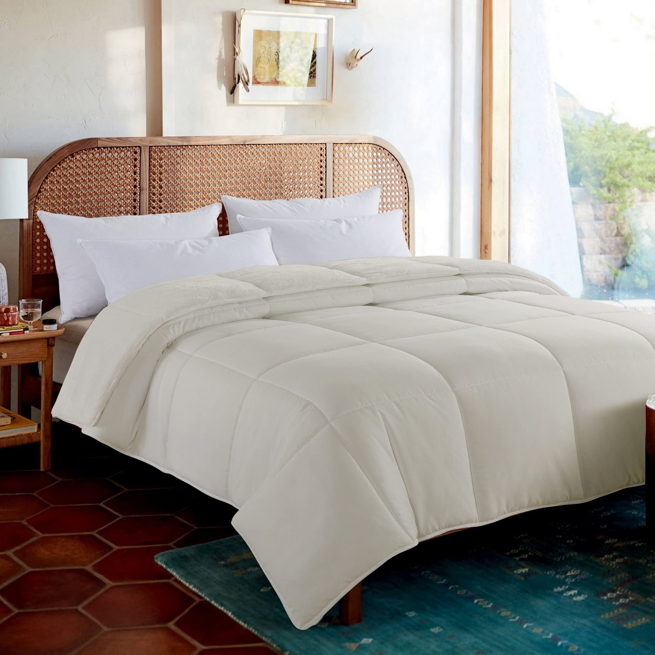 Feather and Loom Reversible Cozy Down Alternative Comforter - Microfiber reversing to a Cozy Plush, Hypoallergenic Fill, Machine Washable - Color: Cream | Size: Full/Queen - 90x90