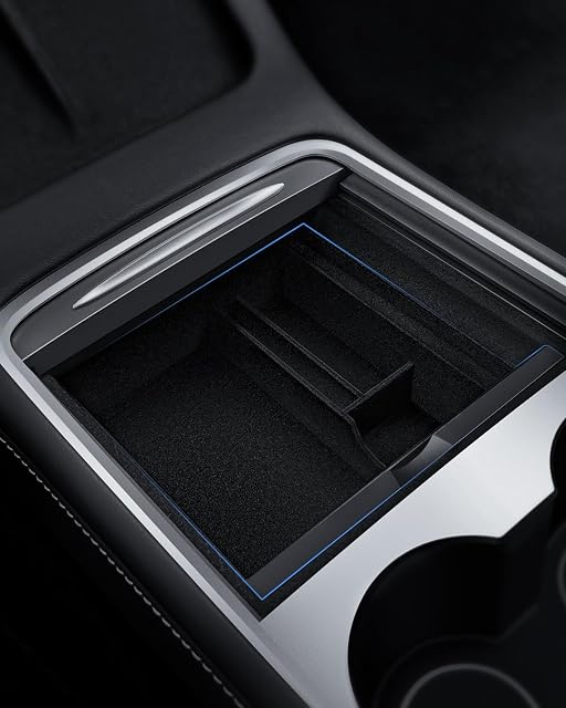 Organizator w konsoli środkowej LANTU dla modelu Tesla Model Y i Model 3 2021-2023 Organizator w podłokietniku Akcesoria Tesla Wysokiej jakości materiał flokowany (niekompatybilny z Modelem 3 2024)