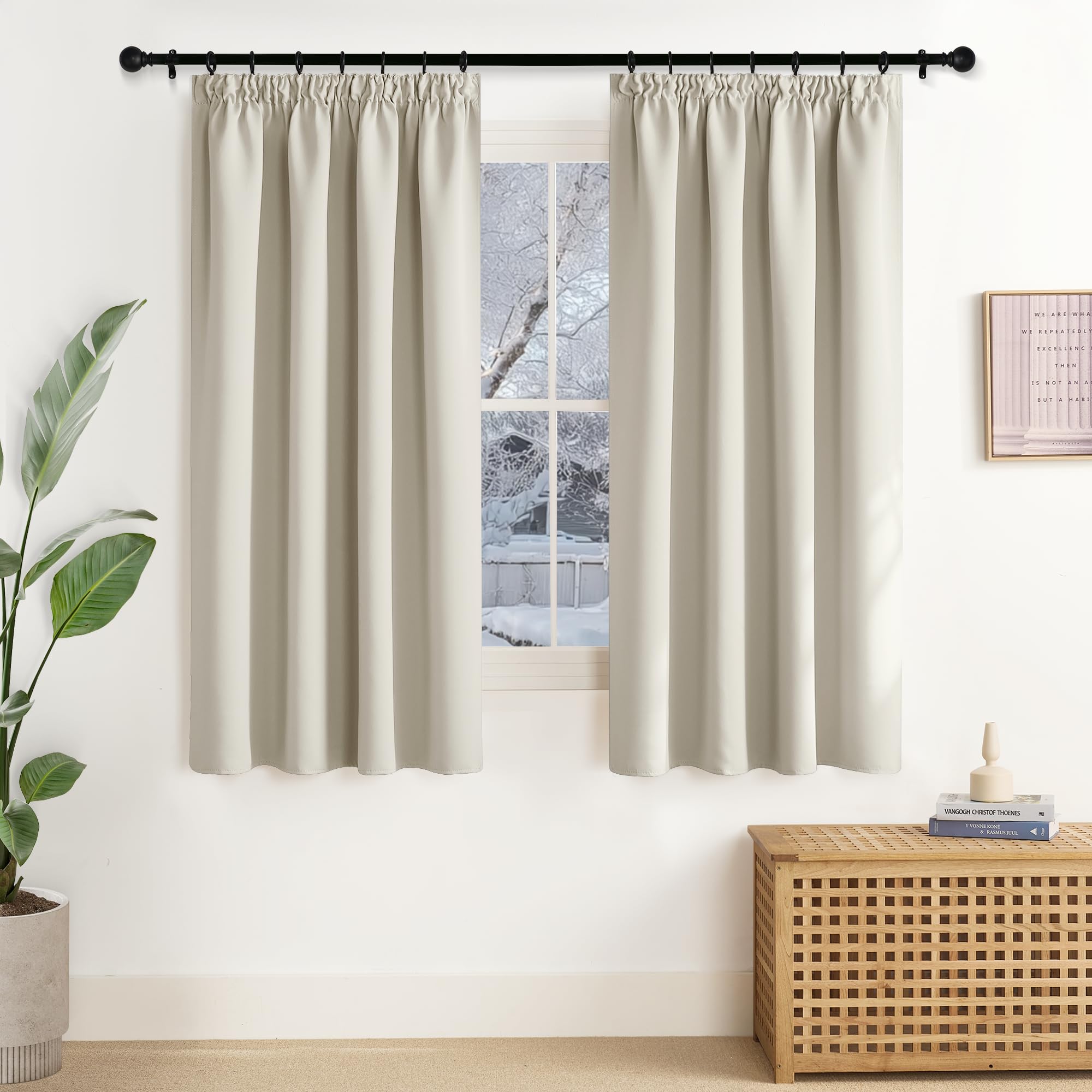 NICETOWN Kurze Vorhänge Beige Blickdicht Gardinen mit Kräuselband Fenster Vorhang 2er Set 137 x 140 cm(HxB) Verdunkelungsvorhang für Schiene Thermovorhang Kälteschutz, Hellbeige