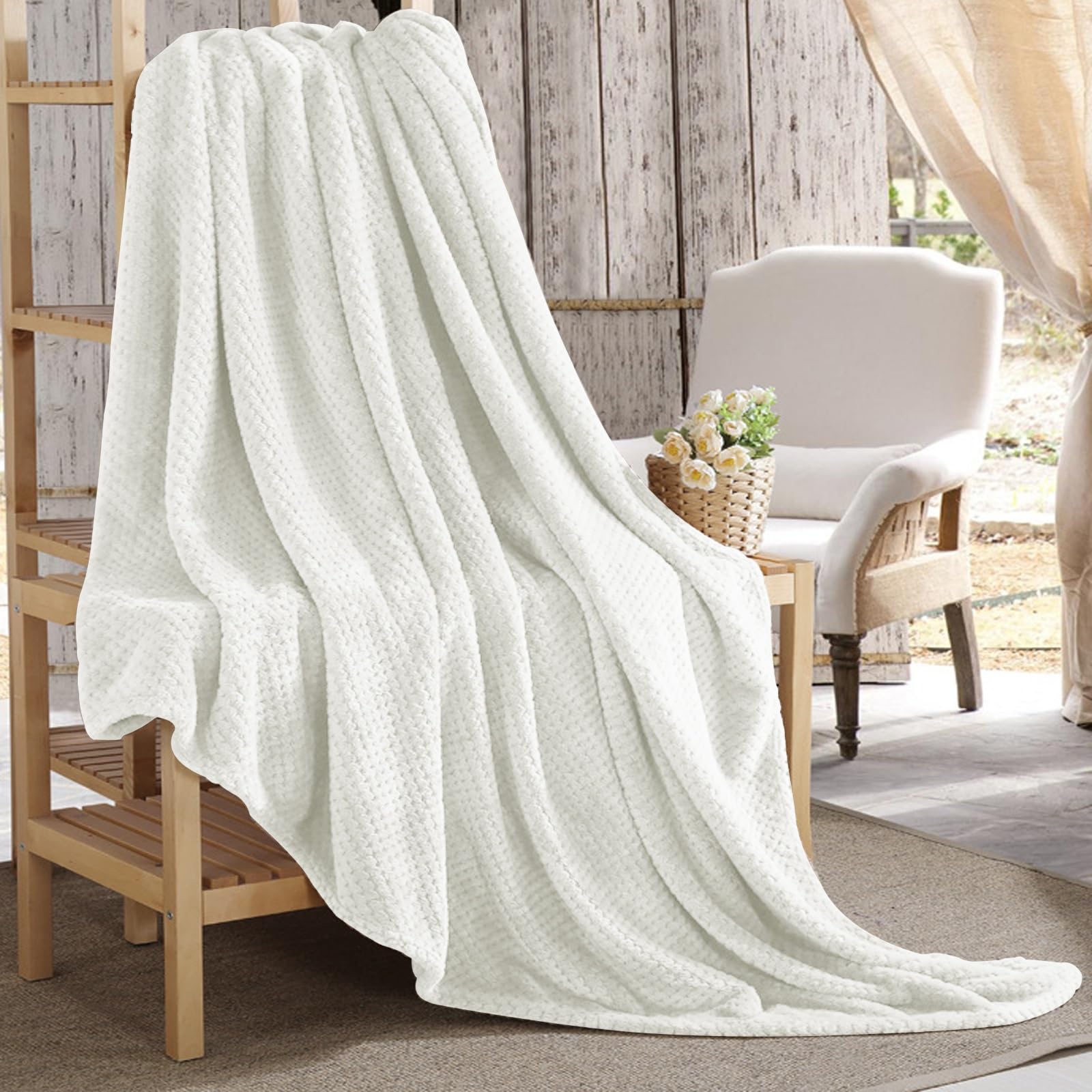 LONGCAO Coperta Vellutata in Pile 70 x 300 cm Coperta Soffice e Morbida per Divano e Letto - Calda, Leggera e Reversibile Plaid Matrimoniale in Pile per Plaid Divano, Copriletto, bianco