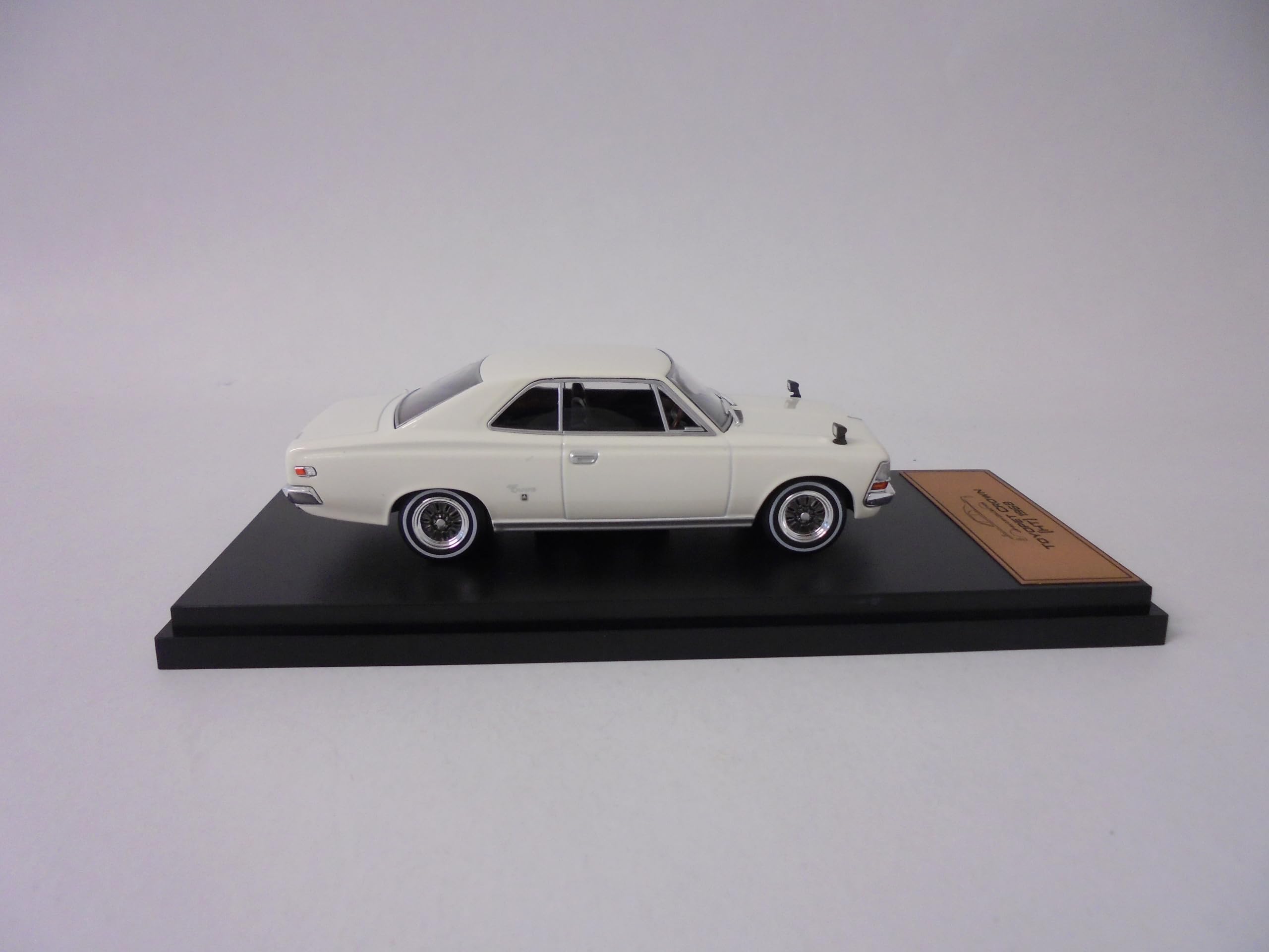 OPO 10 - Collectible miniature car 1/43 compatible with Toyopet Crown HT 1968 - JPL26 - Image 4