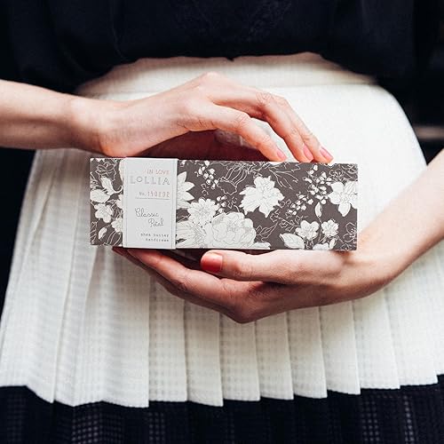 Vista 5 de LOLLIA In Love Handcreme, 4 oz. – Classic Petal – Crema de manos perfumada para mujeres, loción hidratante de manos para manos secas, manteca