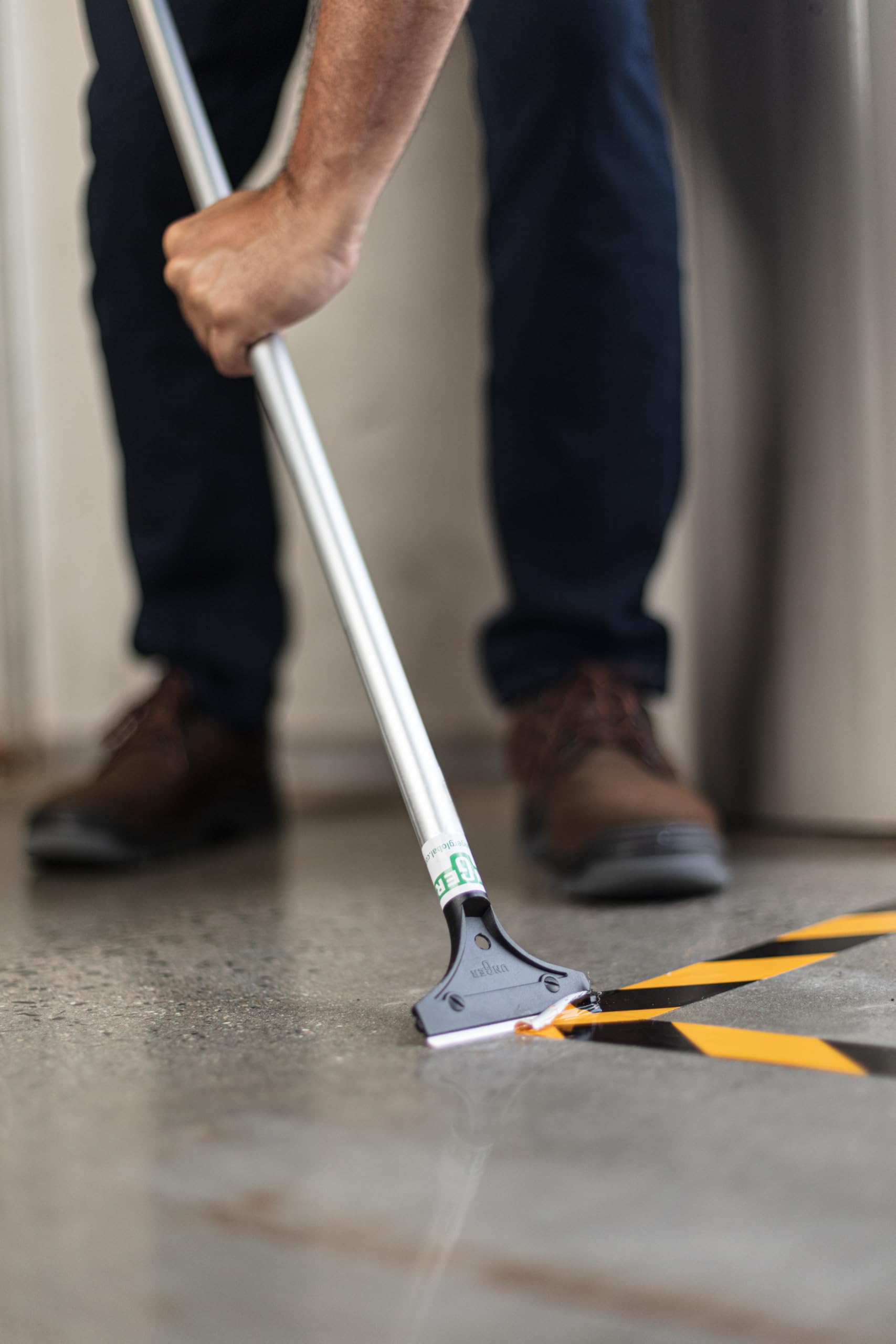 UNGER Commercial Light-Duty Floor Scraper - 4 Foot Aluminum Handle LH12C | Reversible 4 Metal Blade Head; Removes Gum Stickers and Wax Buildup; lightweight design; Ergonomic Grip product thumbnail 5