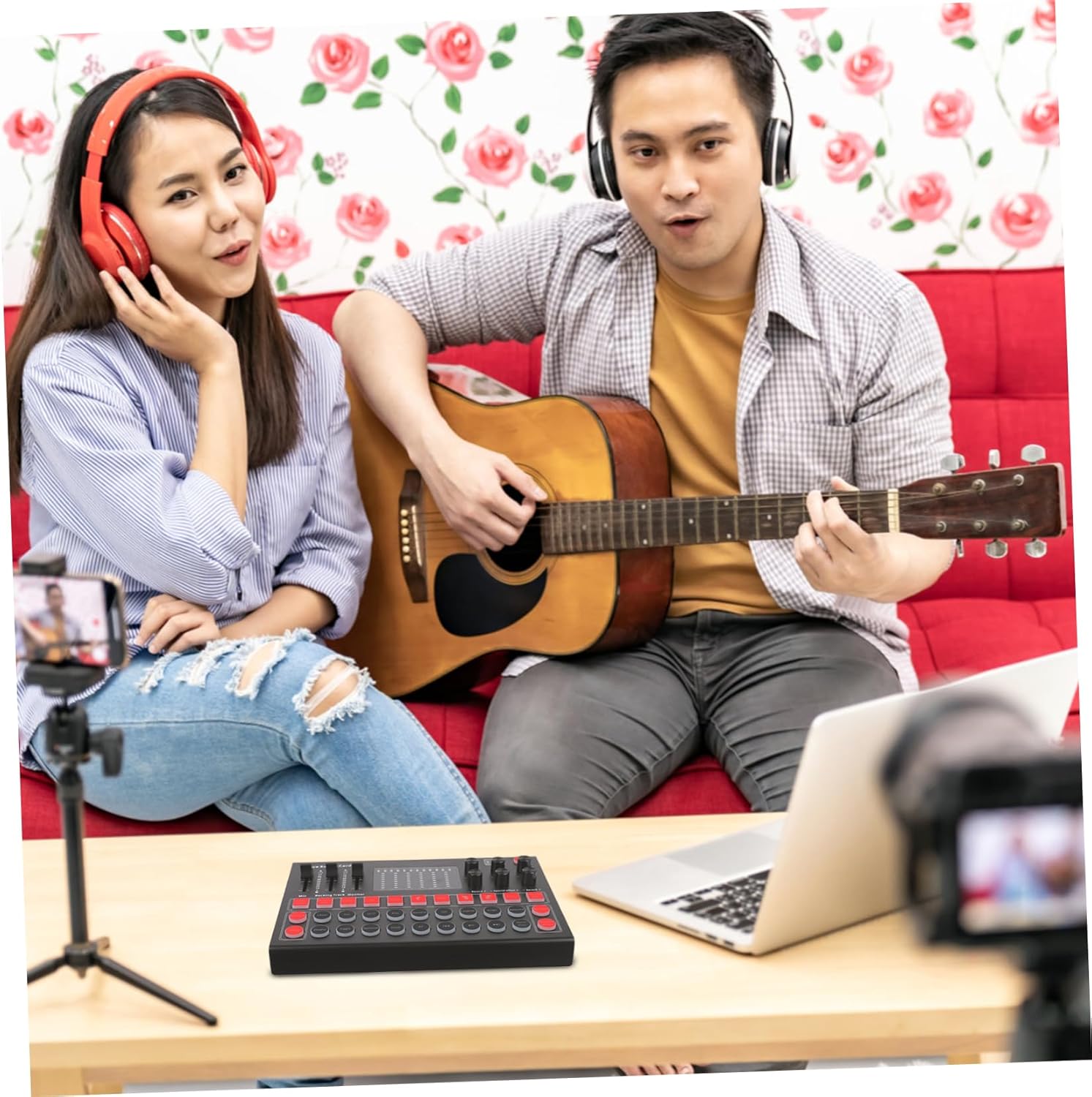 Homoyoyo Multi- Card Led Lights for Live Streaming Portable Voice Changer and Audio Mixer for Karaoke Podcasting and Music Recording