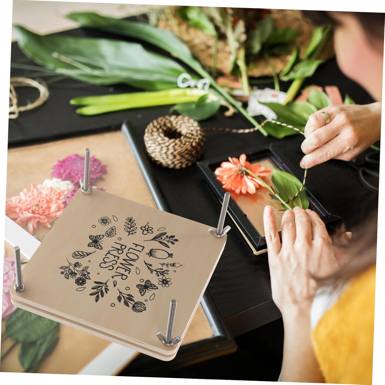 FELTECHELECTR Dried Flower Press Kit for Adults Compact Plant Specimen Tool with Design for DIY Crafting Includes Essential Accessories for Flower Preservation
