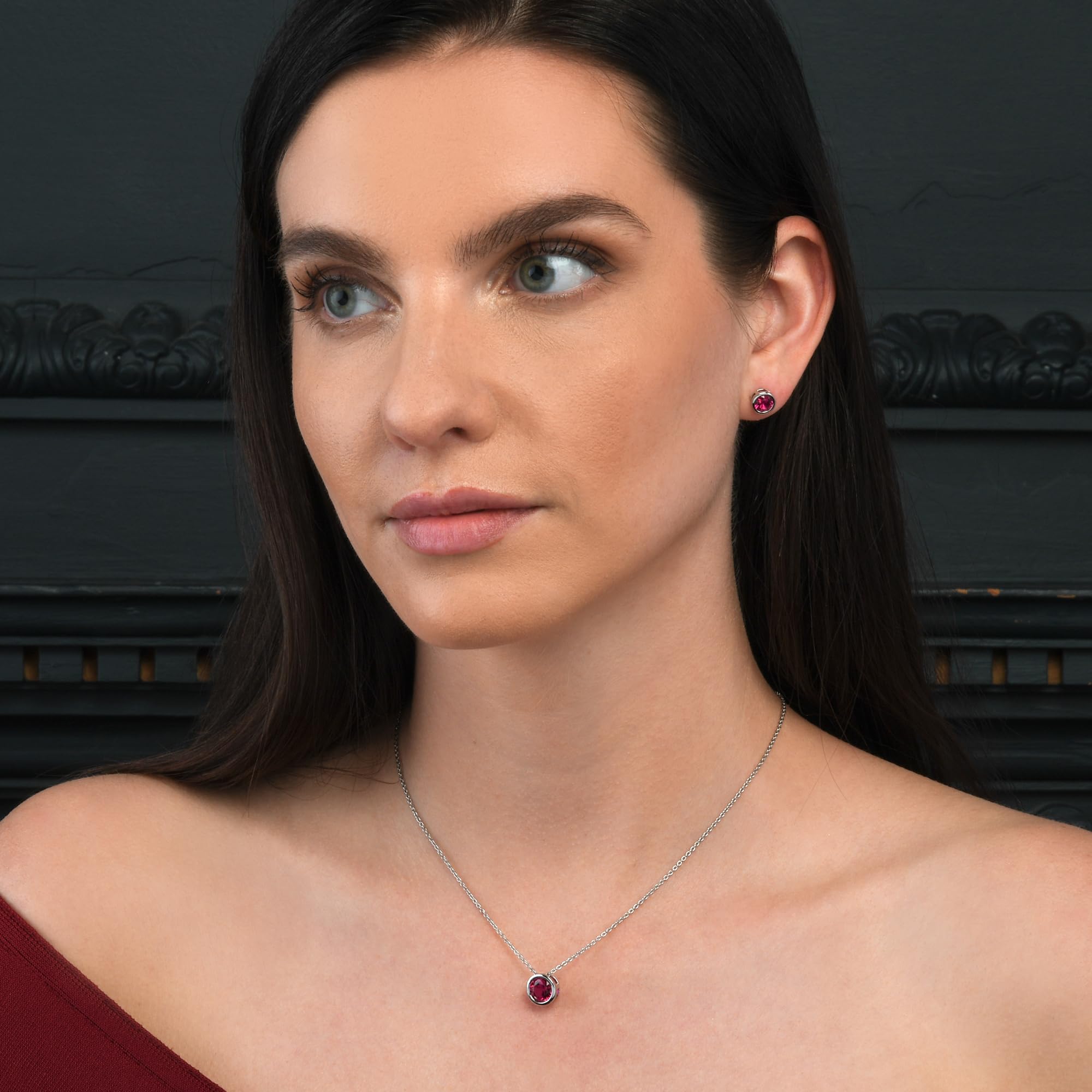 namana Collier Pendentif en Solitaire avec une Pierre de Couleur, Collier Femme en Argent Sterling 925, avec une Unique Pierre de Couleur, Blanc, Vert, Bleu ou Rouge, Collier Femme en Argent Massif