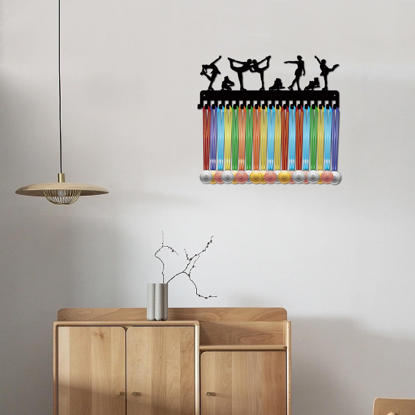 CREATCABIN Porta Medaglie Da Pattinaggio Appendiabiti per Medaglie Espositore per Medaglie Sportive Da Appendere Alla Parete Decorazione In Metallo con 20 gancio Atleta di Pattinaggio Ghiaccio 40x15cm