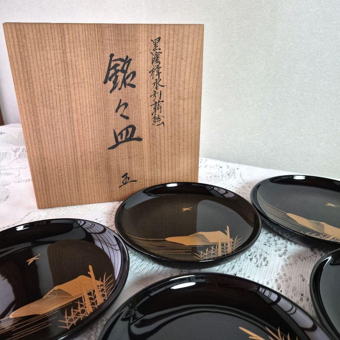 黒塗祥水引蒔絵　銘々皿5【未使用】お箱、ウコンの布付き 黒塗祥水引蒔絵 銘々皿5【未使用】お箱、ウコンの布付き 黒塗祥水引