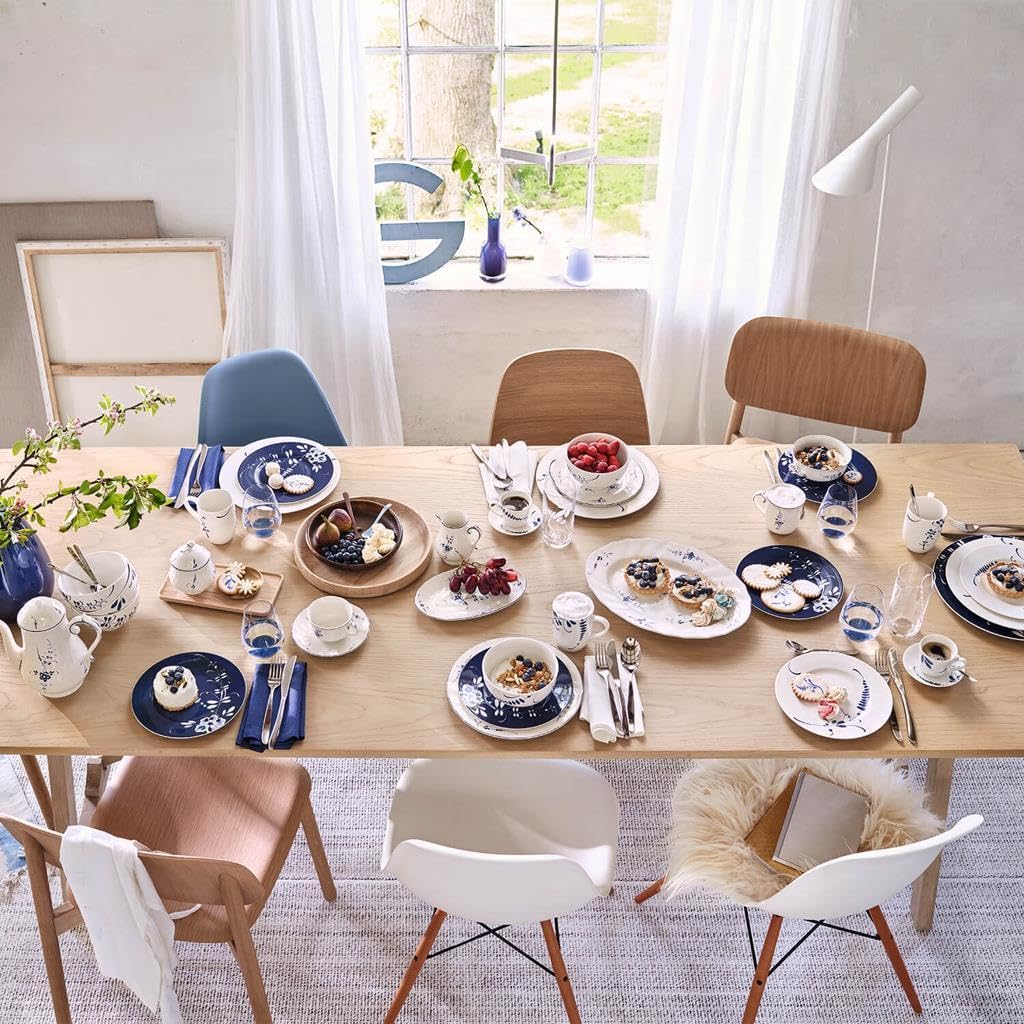 Villeroy & Boch Vieux Luxembourg Service à café 20 pièces pour 6 personnes, relief en filigrane, porcelaine de qualité supérieure, passe au lave-vaisselle et au micro-ondes, blanc/bleu