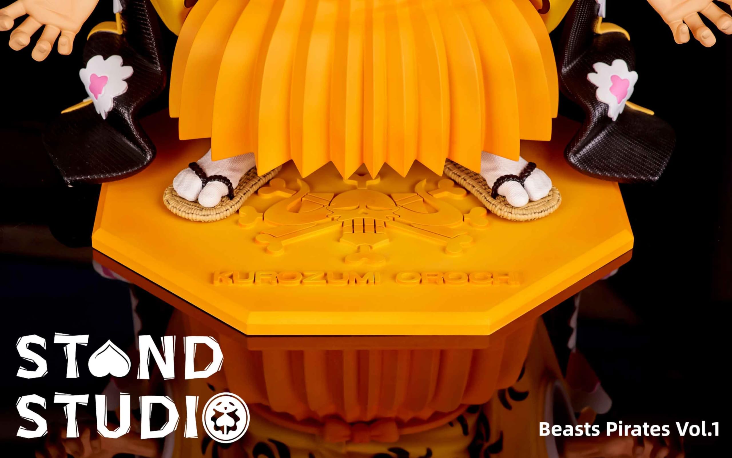 Amazon.co.jp: 黒炭オロチ フィギュア 1/7スケール 塗装済み完成