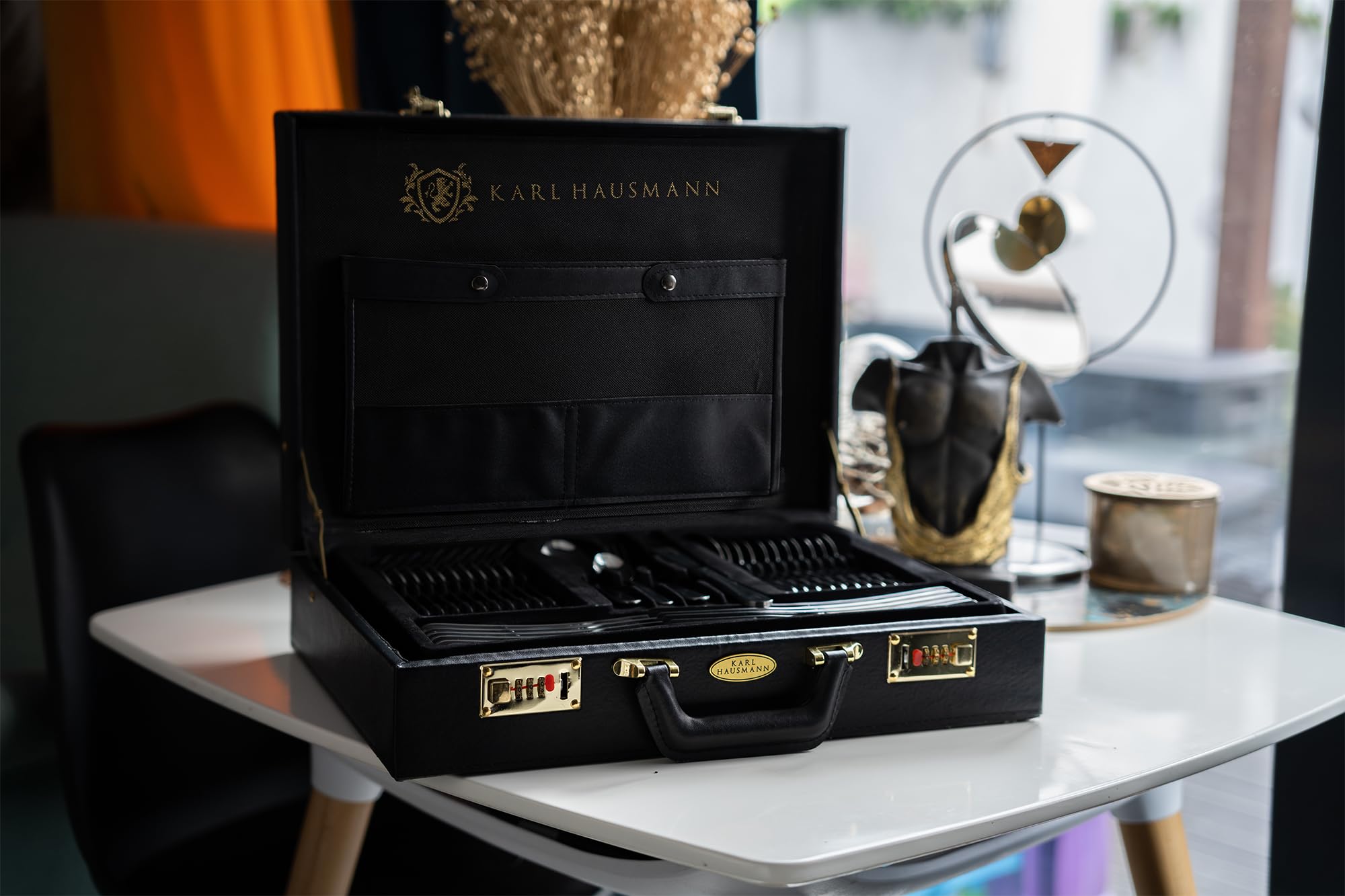 KARL HAUSMANN Set Posate 12 Persone, 72 Pezzi in Acciaio Inox 18/0 con Valigetta - Servizio Posate con Coltelli Forchette Cucchiai + Posate da Servizio, Lucido, Lavabili in Lavastovigli