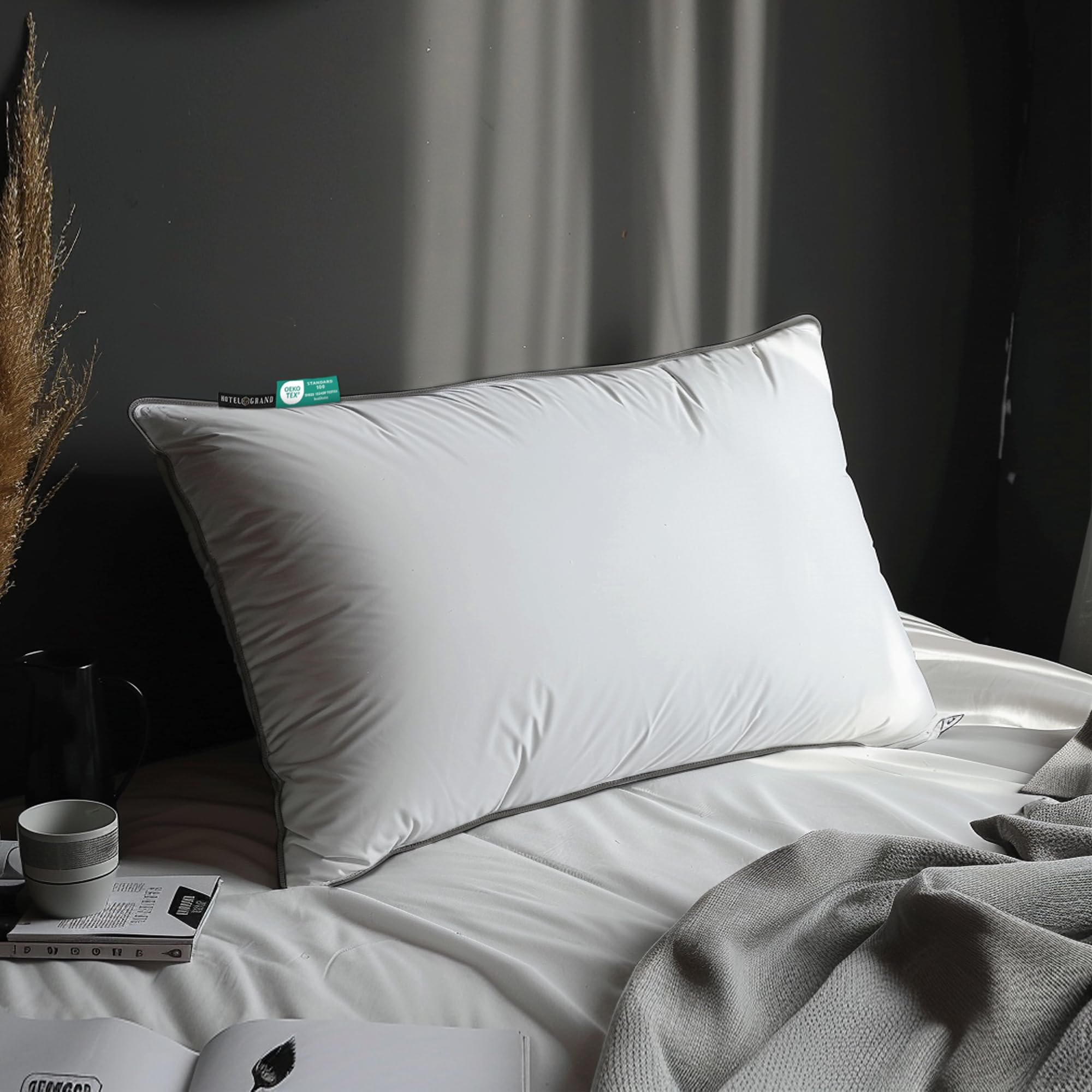 Hotel Grand Luxury Bed Pillow White Goose Feather and Down Fiber and Shredded Memory Foam Blend Filling Bed Pillow King Size Supportive White Pressure Relief Pillow 1 Pack for Bedroom. SIMILAR TO LOT PHOTO 