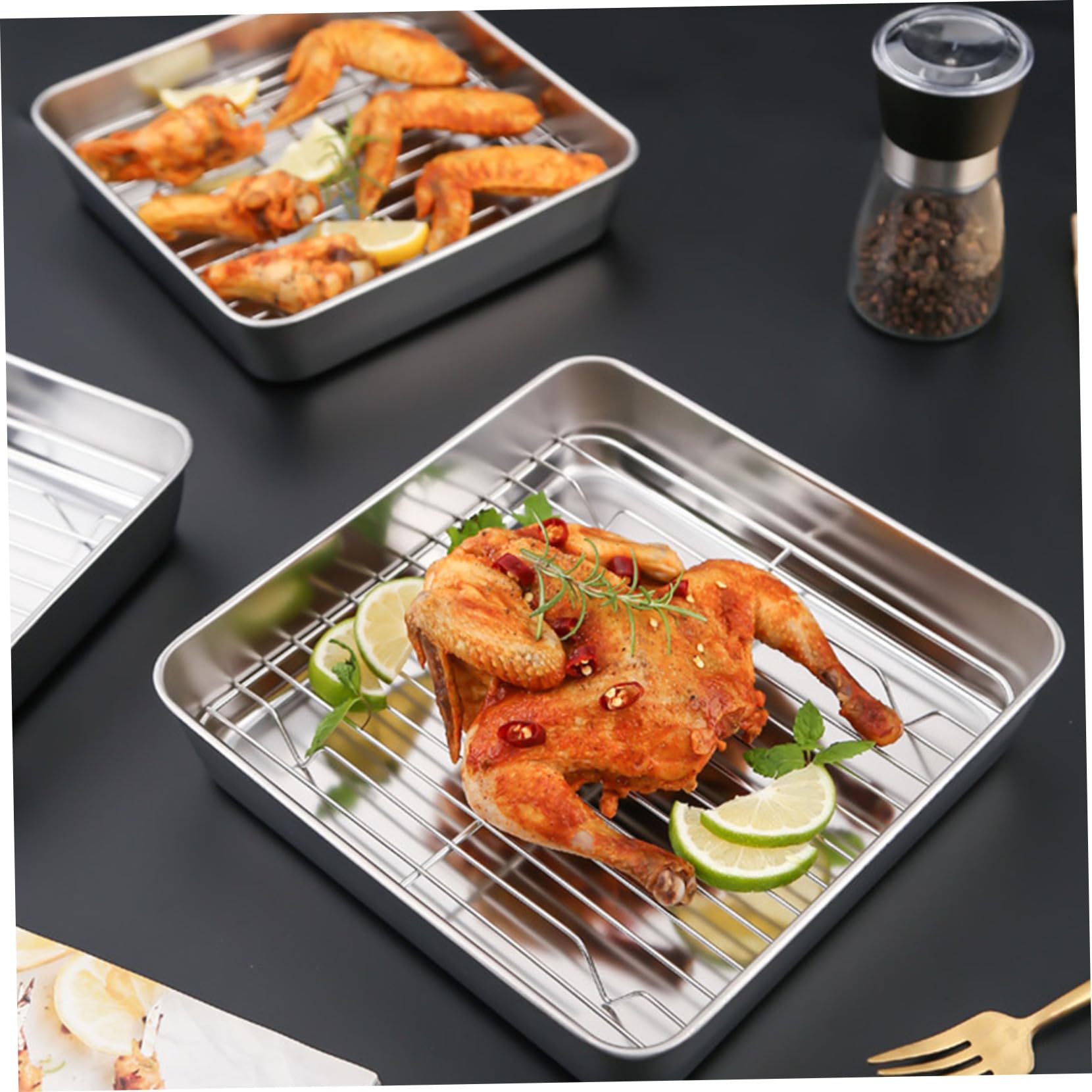 A Metalúrgica 74362 Curved-Fish Nonstick Cake Pan 10-3/4 Inch x 2 Inch High