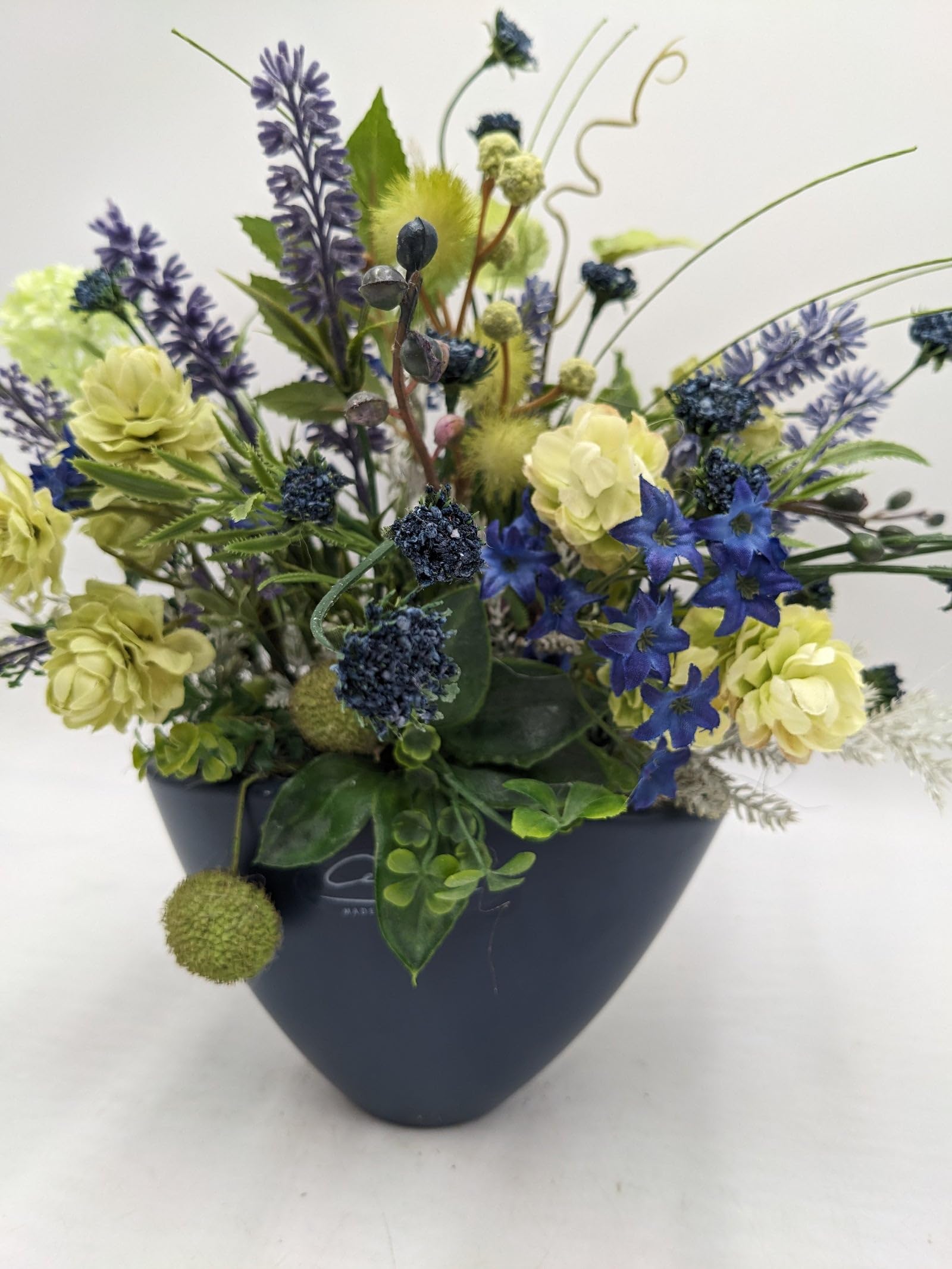 Sommergesteck Lavendel Gräser Hortensien blau grün