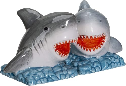 Miniatura 4 de Pacific Giftware Sharks on The Sea - Juego de salero y pimentero de cerámica