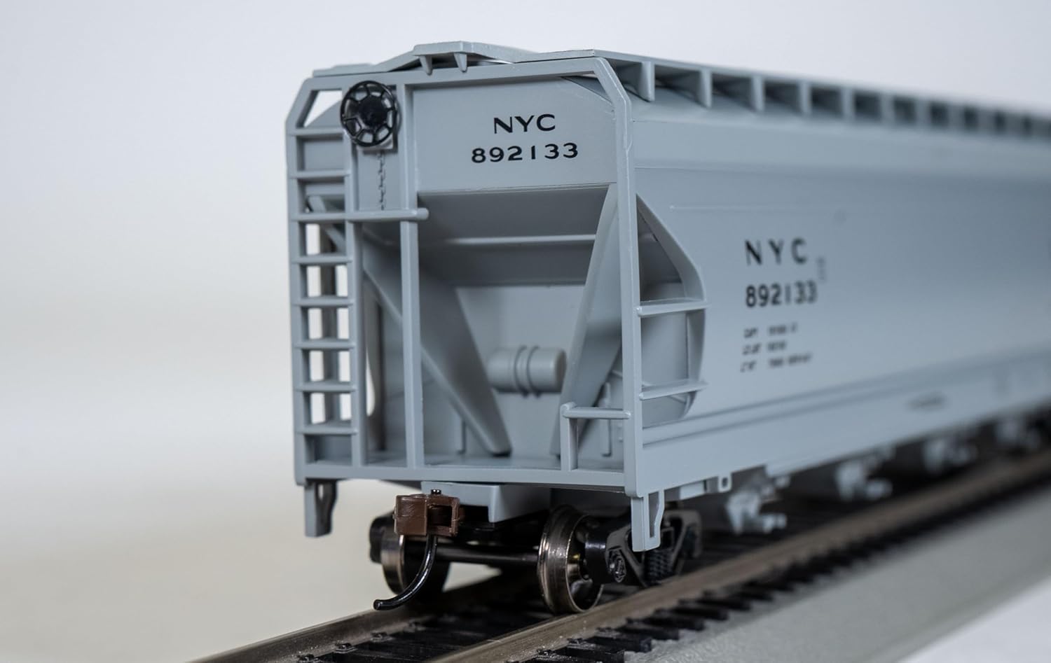 Bachmann Trains - 56'ACF Center Flow Hopper - NEW YORK CENTRAL - GRAY - HO Scale