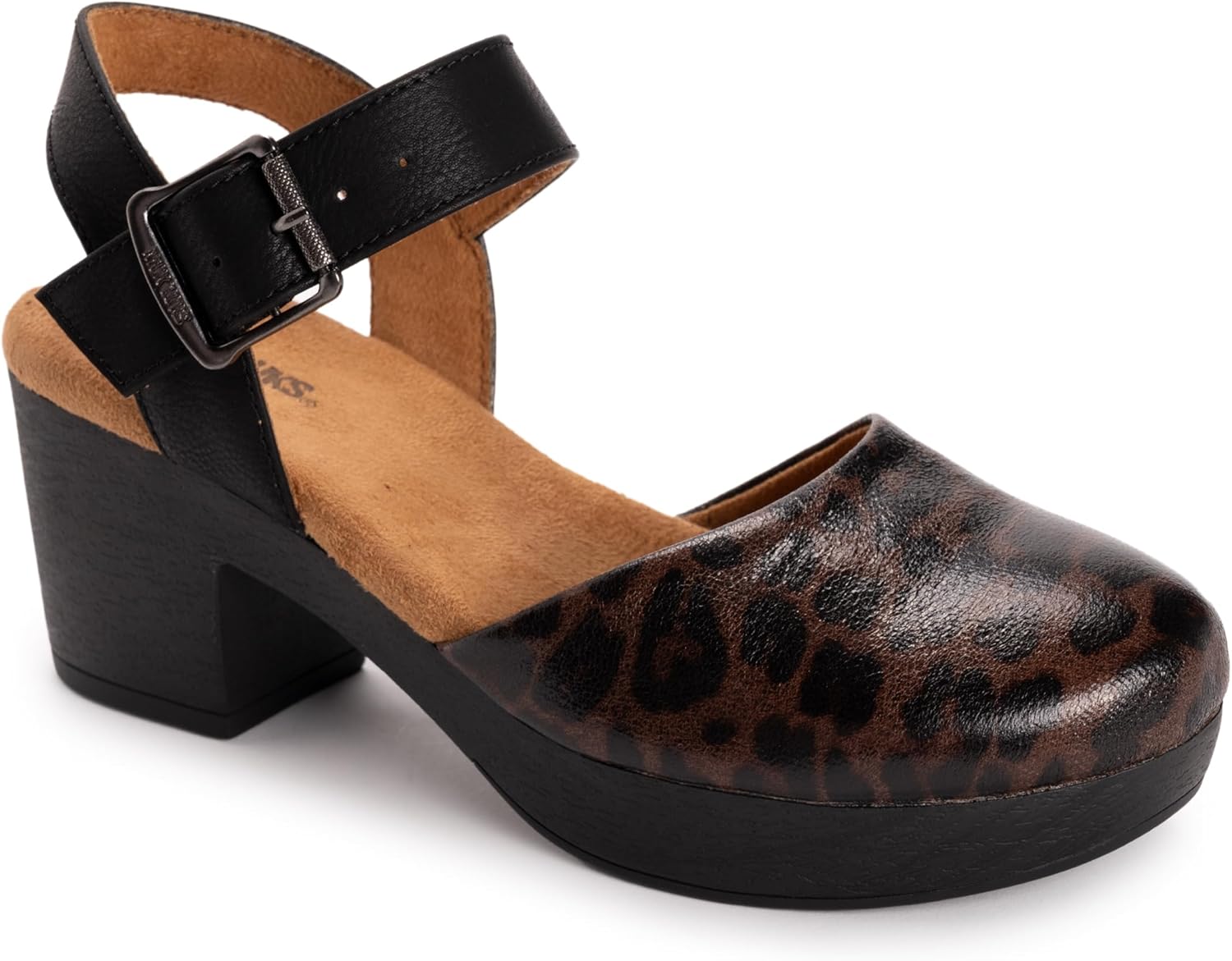 MUK LUKS Women's Merritt Closed Toe Quarter Strap Shoe