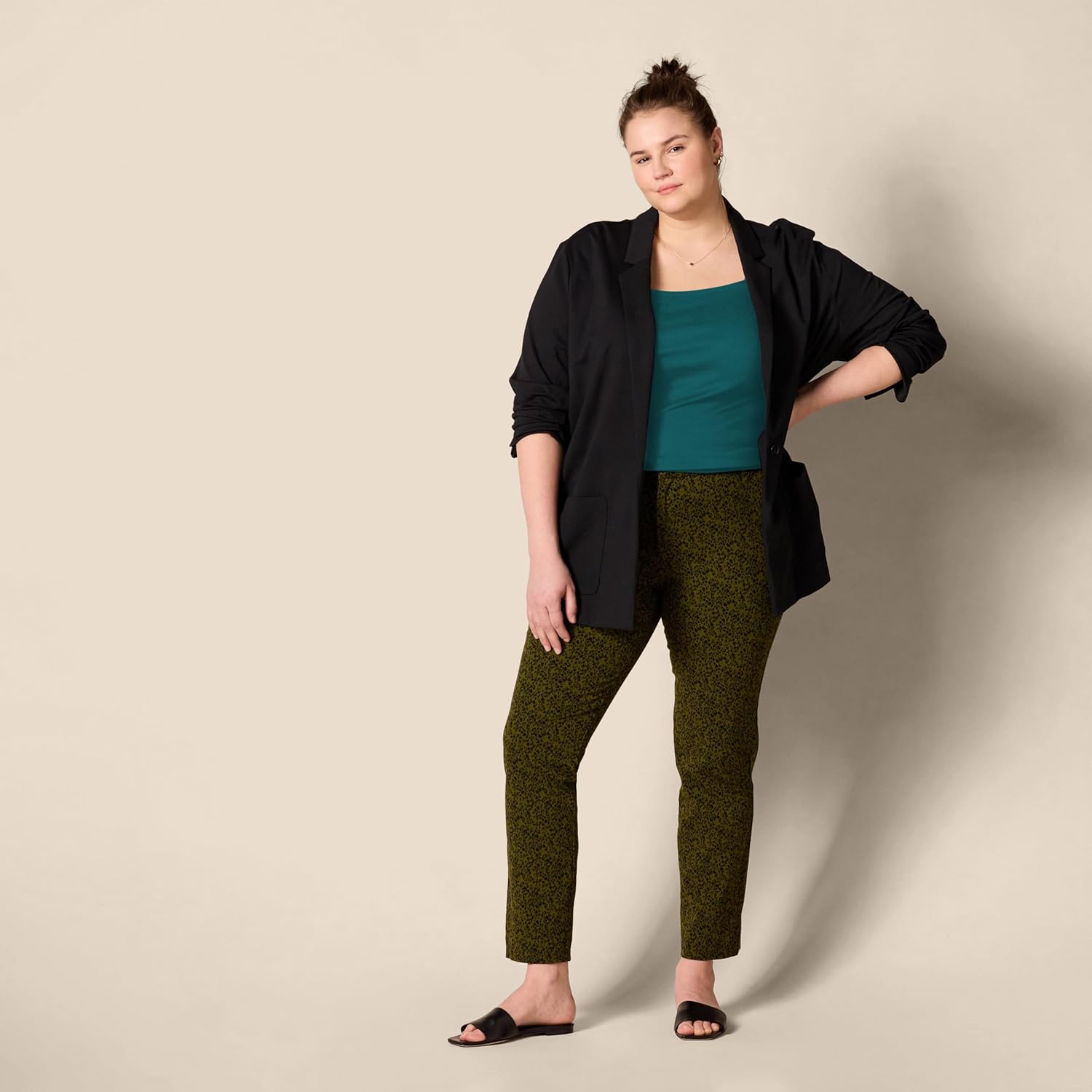 Amazon Essentials Women's Slim-Fit Half Sleeve Square Neck T-Shirt - Image 7