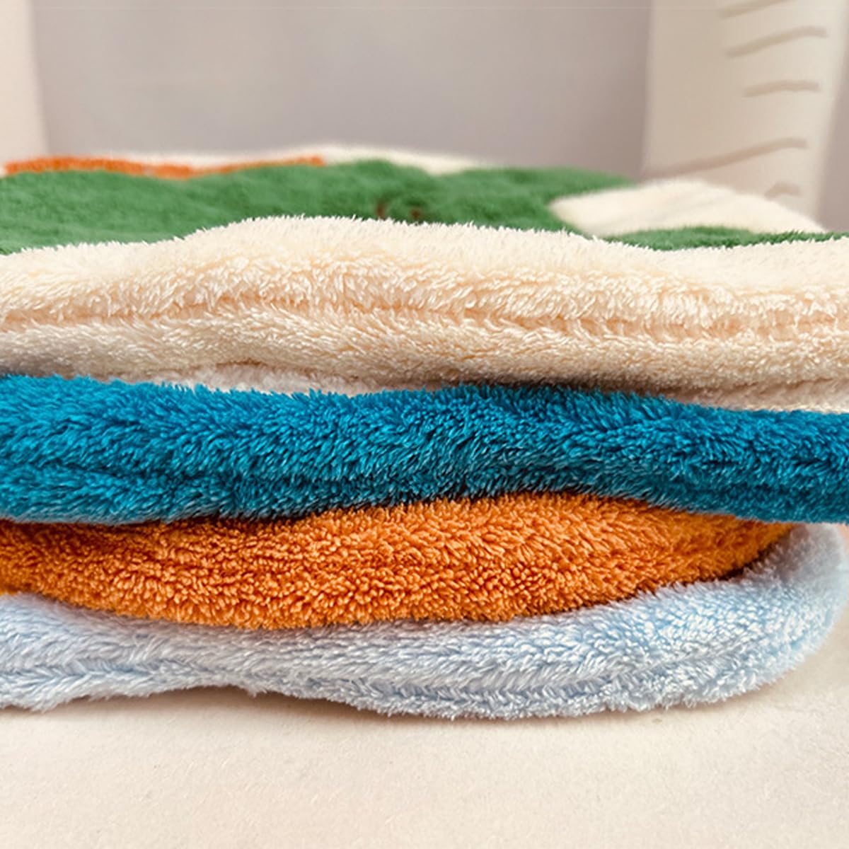 Hanging Coral Fleece Hand Towel, Soft Absorbent Quick Dry Decorative Towel with Loop for Bathroom Kitchen image 3