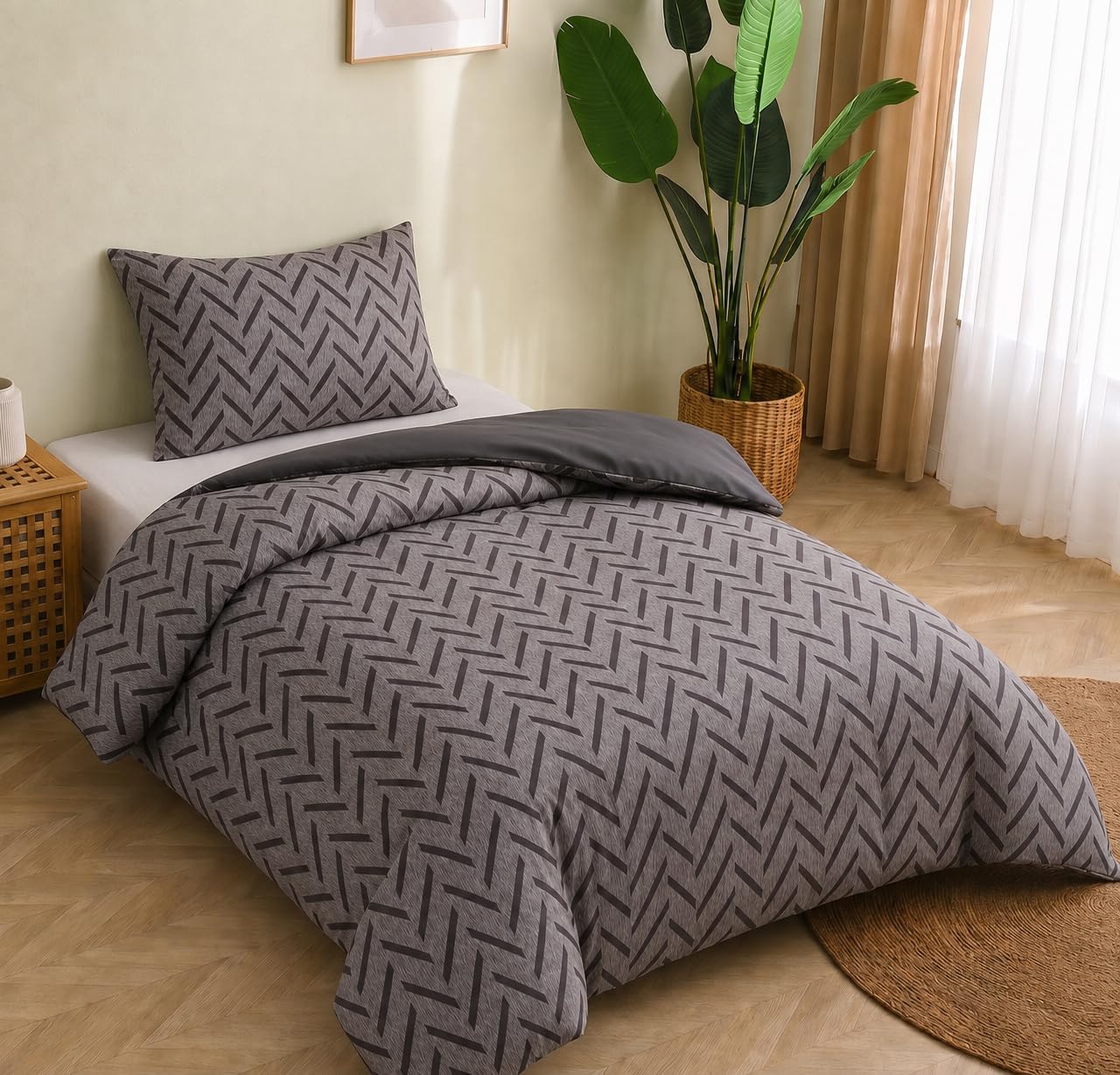 Pamposh Single Duvet Cover Set Premium Brushed Microfibre Soft Bedding Set | Hypoallergenic, Reversible, Zipper Closure, High Quality Fabric, Single (135 × 200 cm), OEKO-TEX Certified, Machine Washable