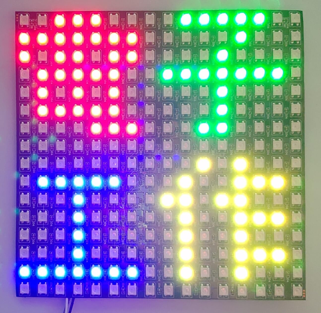 Amazon | カラーLEDマトリックス(WS2812B 16x16 ピクセル