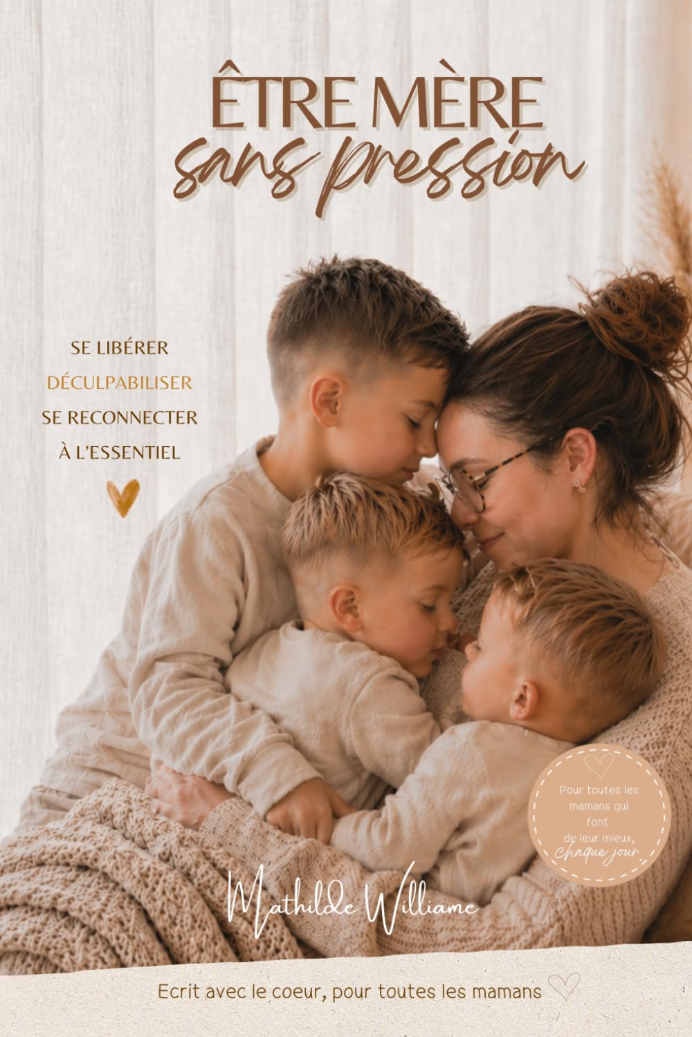 Être mère sans pression: Un chemin vers une maternité plus légère et alignée.