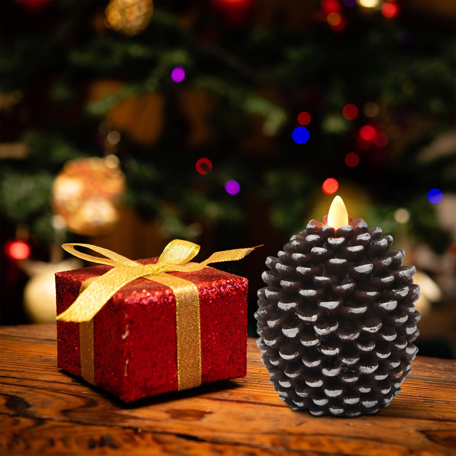 Wondise Candele senza fiamma con timer 6H, stoppino tremolante a batteria, candele in vera cera a forma di pigna, per decorazione di interni e festività, set di 2, marroni (8,9 x 11,9 cm)