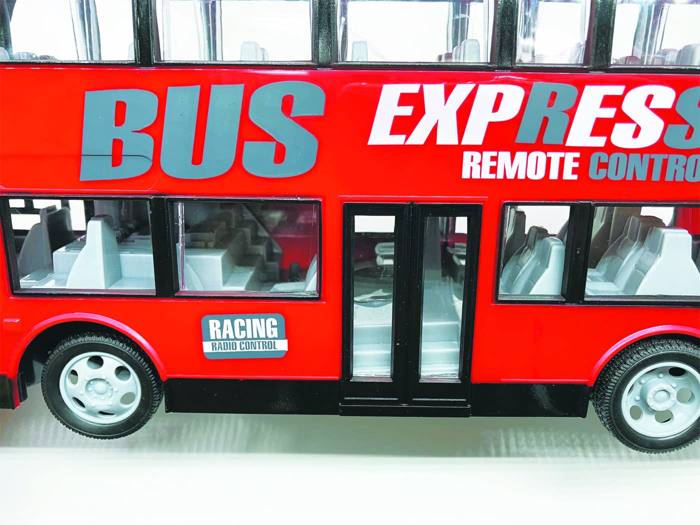 No buses ★会場限定 自主製作CD-Rデモ盤★2枚セット No buses ☆会場限定 自主製作CD-Rデモ盤☆2枚セット No