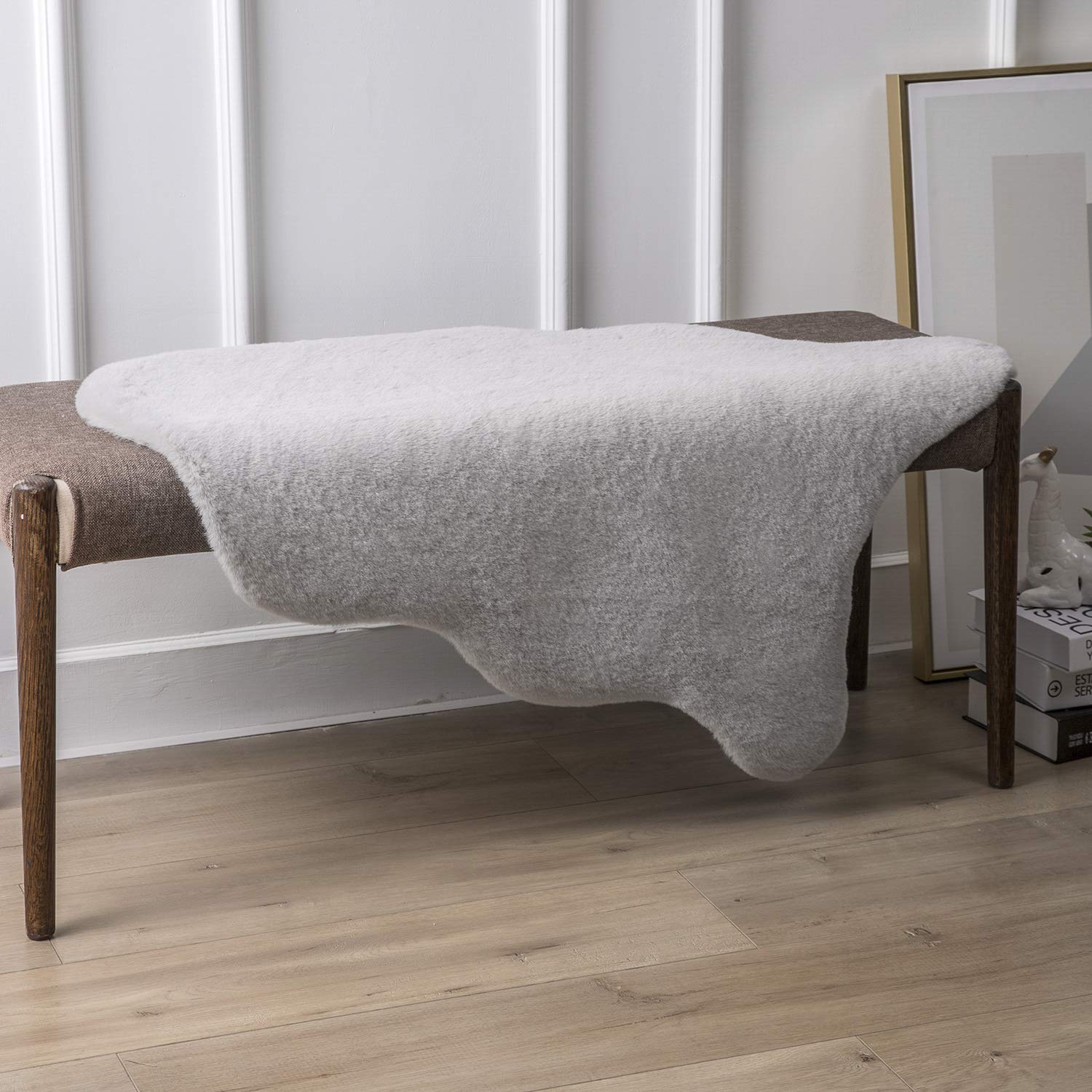 Ashler HOME DECO Ultra weicher Kunst-Kaninchenfell-Überzug für Stuhl/Couch, für Schlafzimmer, Boden, Sofa, Wohnzimmer, grau, 61 x 91 cm