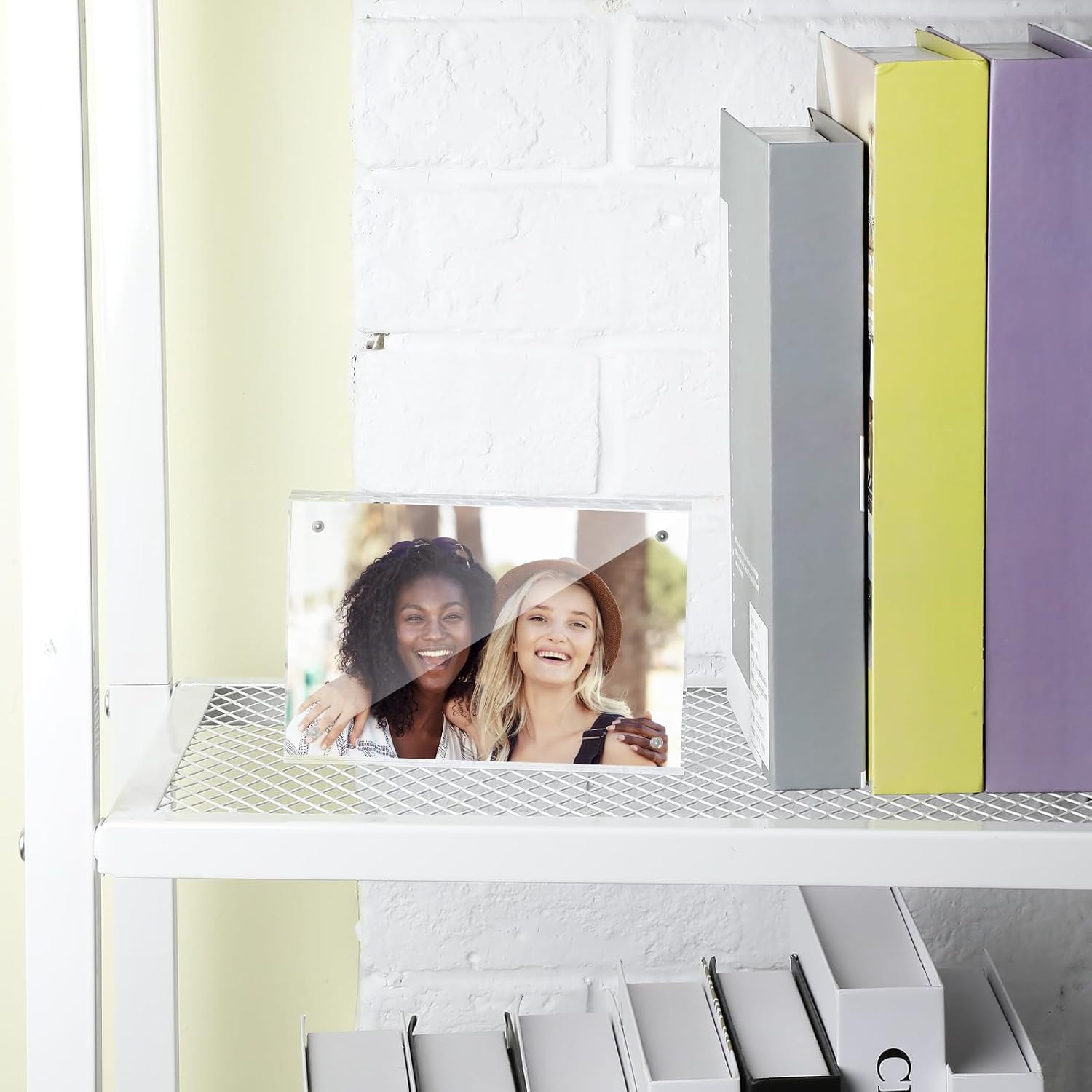 Yalikop 4 Pcs 4 x 6 Inch Thick Clear Acrylic Magnetic Photo Frames, 20mm Thickness Double-sided Transparent Visible Picture Frame Desktop Display for Home Office School Store Supplies image 3