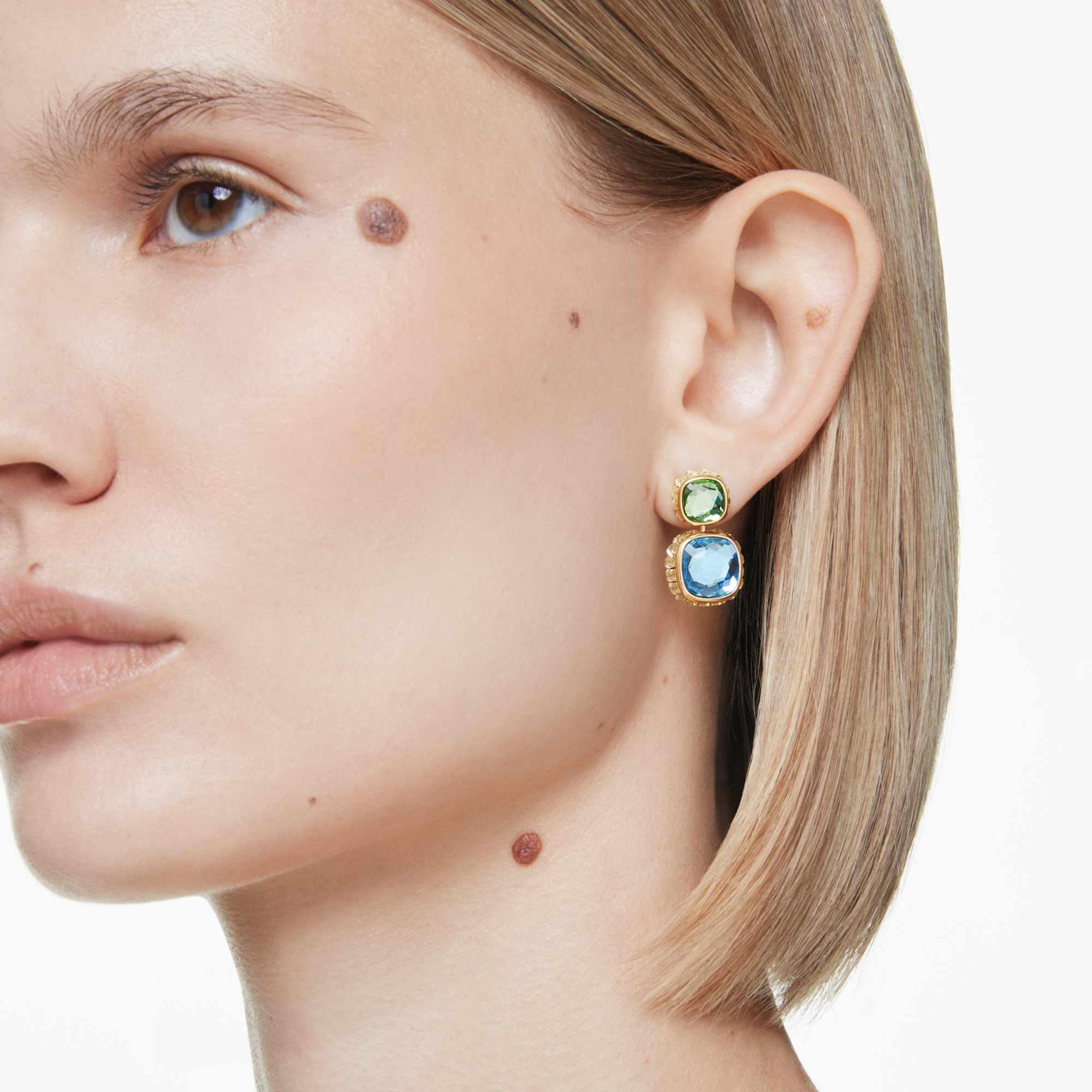Swarovski Chroma Kolekcja, szlif poduszkowy, wielokolorowy, pokryty w odcieniu złota
