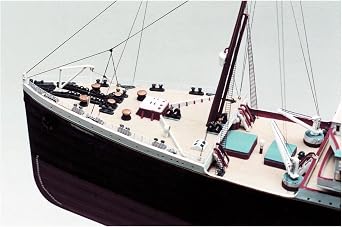 RMS Titanic Model Kit (400 Piece)