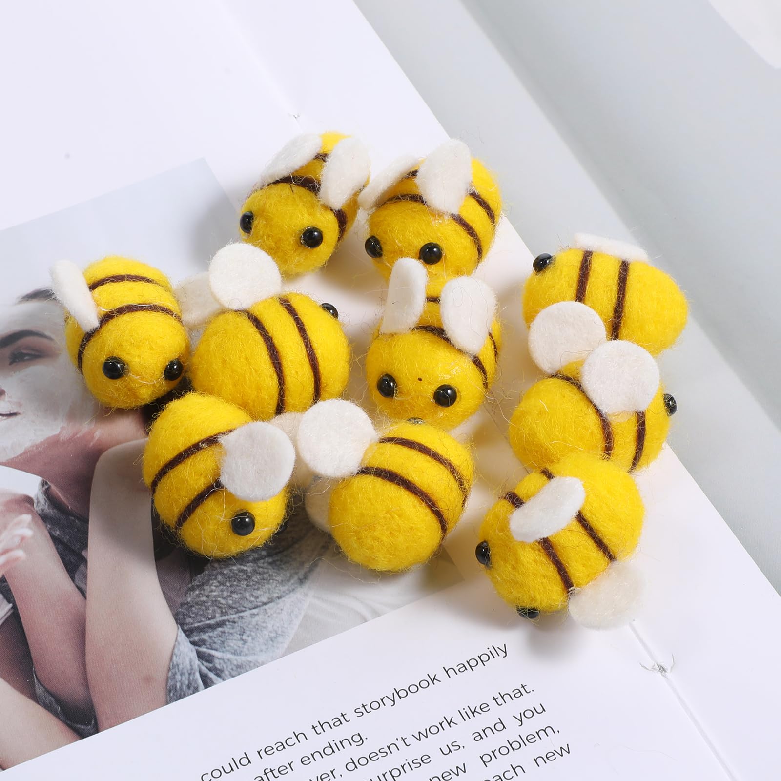 10 piezas de abejorro de fieltro de lana, mini abejas lindas abejas, suministros de manualidades, decoración de felpa para abejas, decoración de revelación de género, ropa, sombrero, regalo