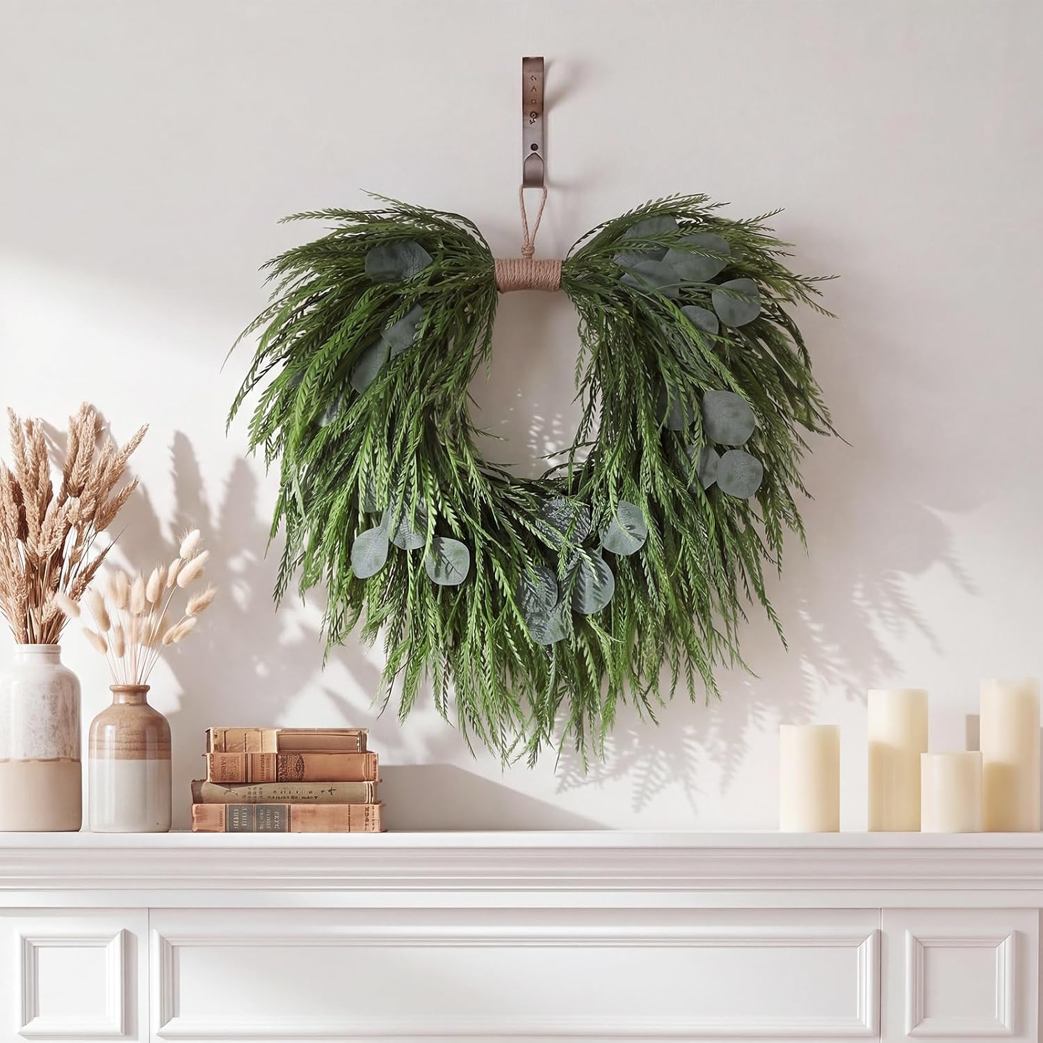 Suncalla Artificial Saw Grass and Eucalyptus Wreath for Front Door 18'' Bead Grass Green Fern Summer Faux Door Wreaths Outside All Season Hanging Fake Outdoor Farmhouse Decor for Wall Window