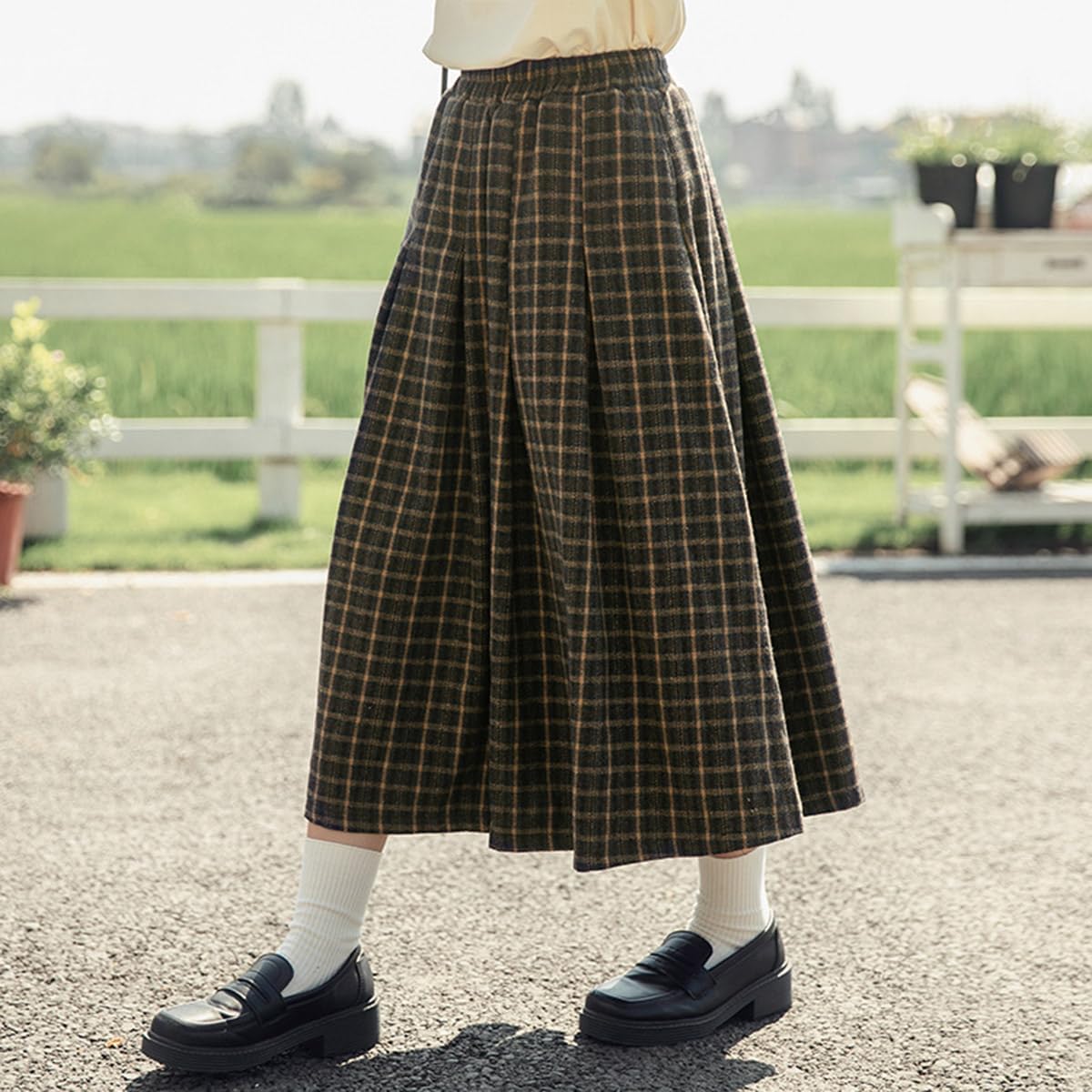 Womens Fall Long Plaid Skirt with Pockets Casual Vintage High Waisted Pleated A Line Flare Wool Tartan Winter Skirts