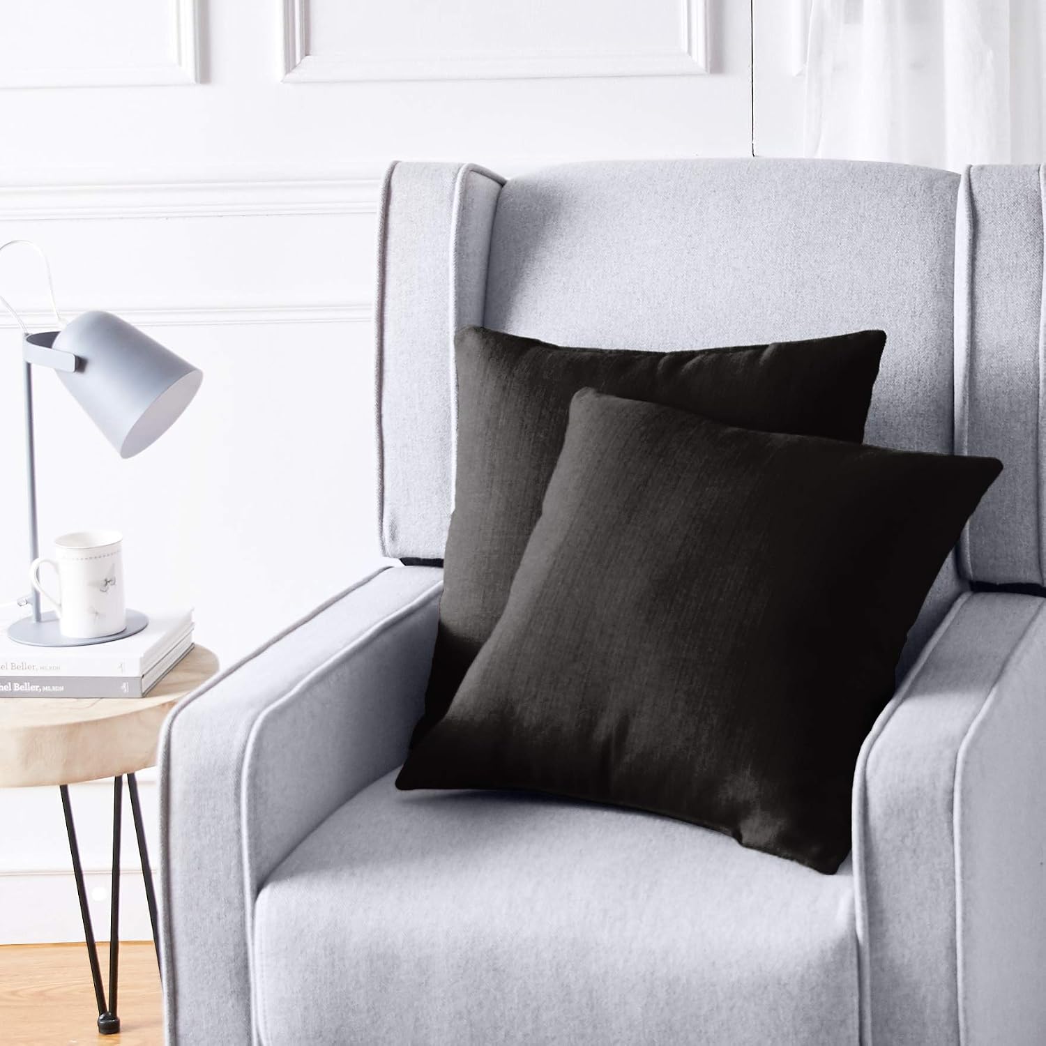 Amazon Basics 2-Pack Linen Style Decorative Throw Pillows - 18" Square, Black