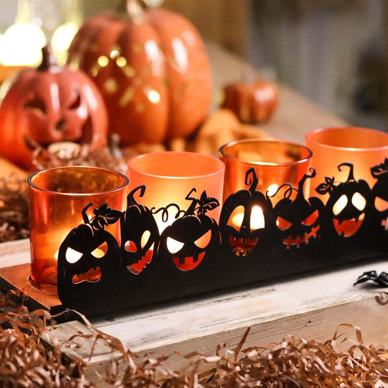 Jack o Lantern Halloween Candle Holder Set, 4 Orange Glass Votive Holders with Metal Pumpkin Charms & Wooden Tray, Spooky Indoor/Outdoor Halloween Decor for Parties, Mantel, Tables